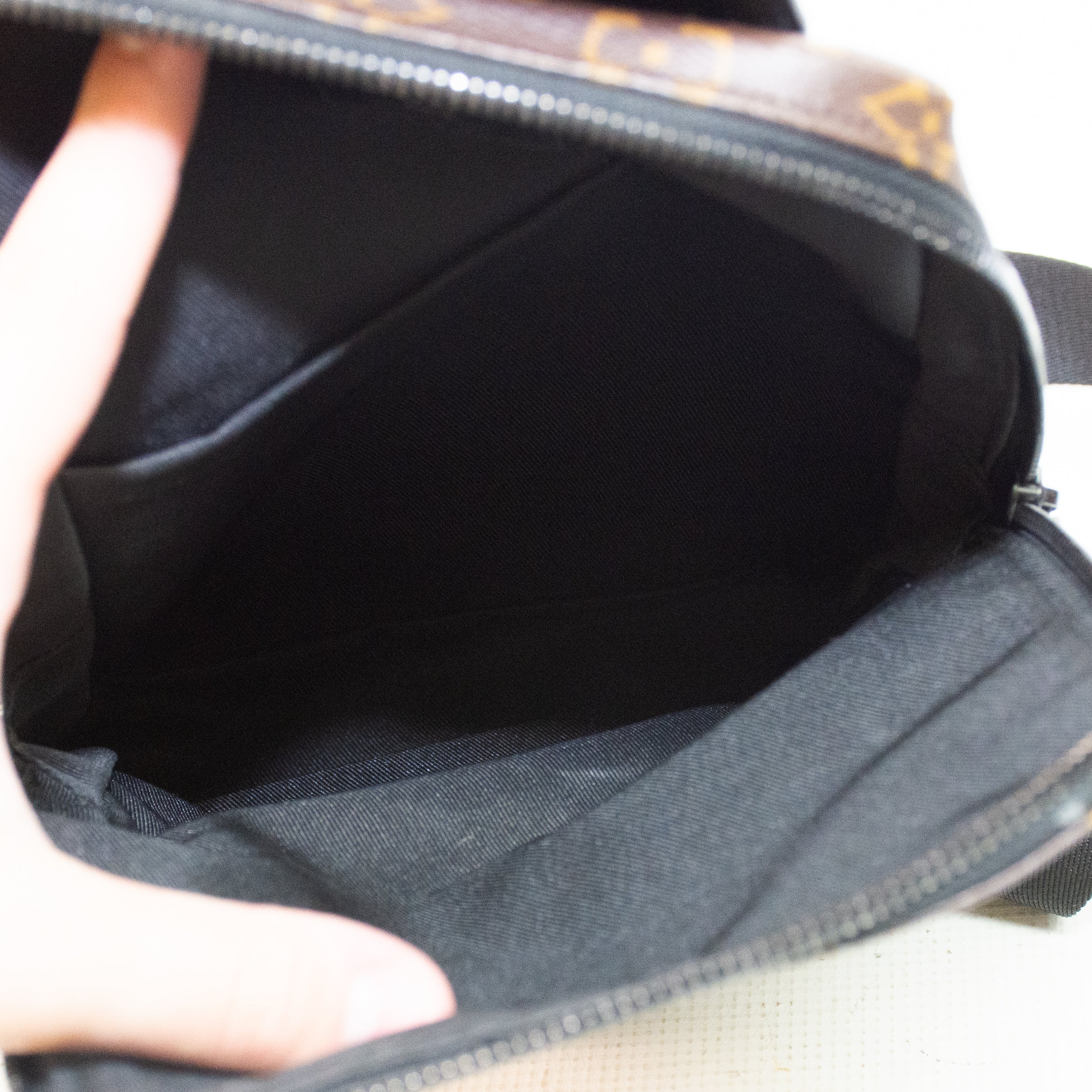 louis Vuitton Avenue Macassar Monogram Sling Bag - M45897