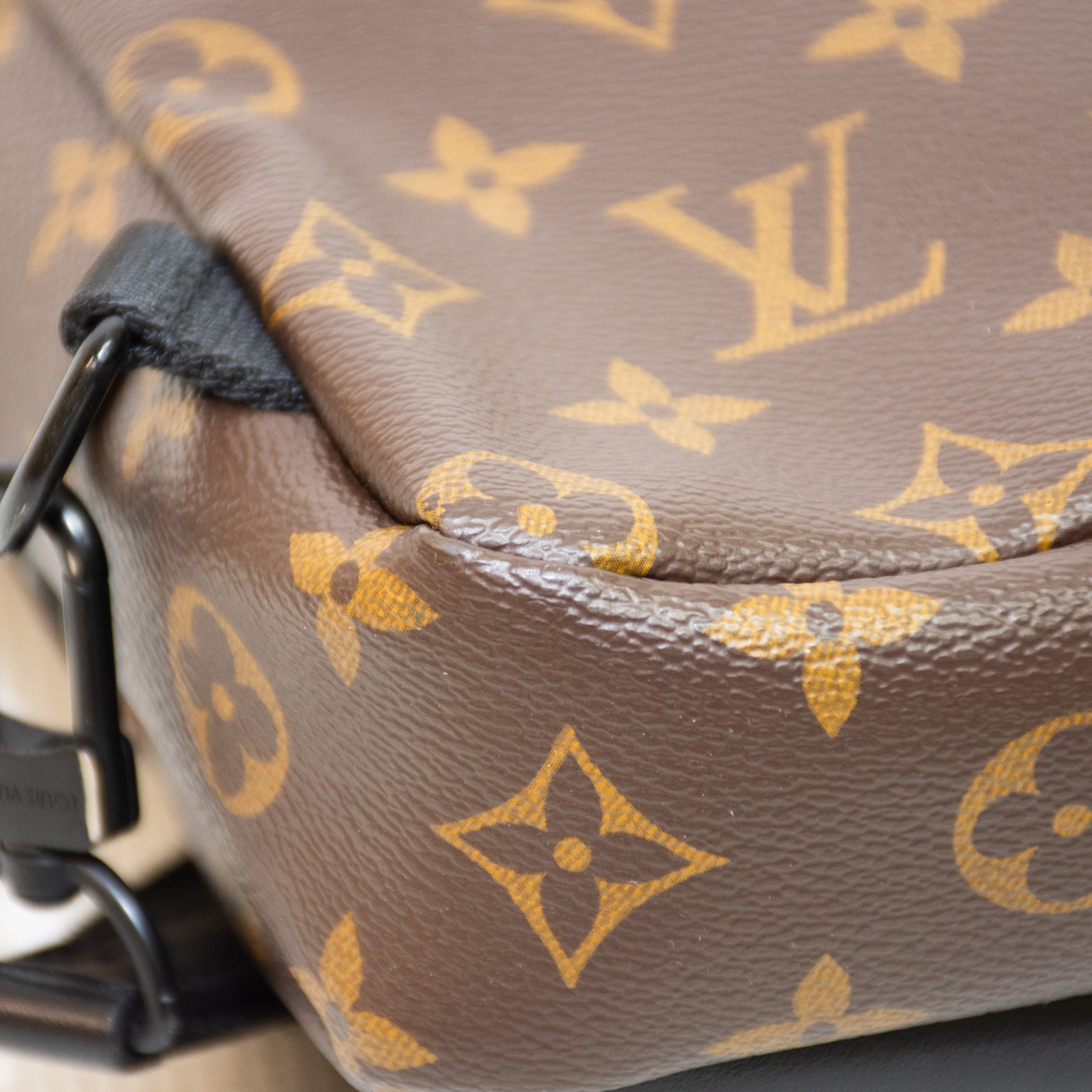 louis Vuitton Avenue Macassar Monogram Sling Bag - M45897