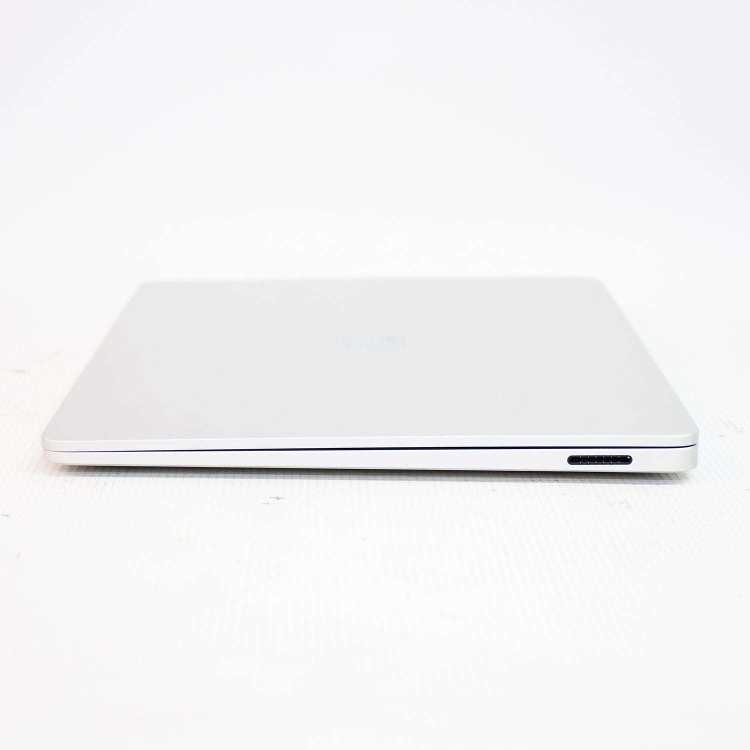 Microsoft Surface Laptop 7th Edition - Snapdragon X, 16 GB Ram, 1 TB