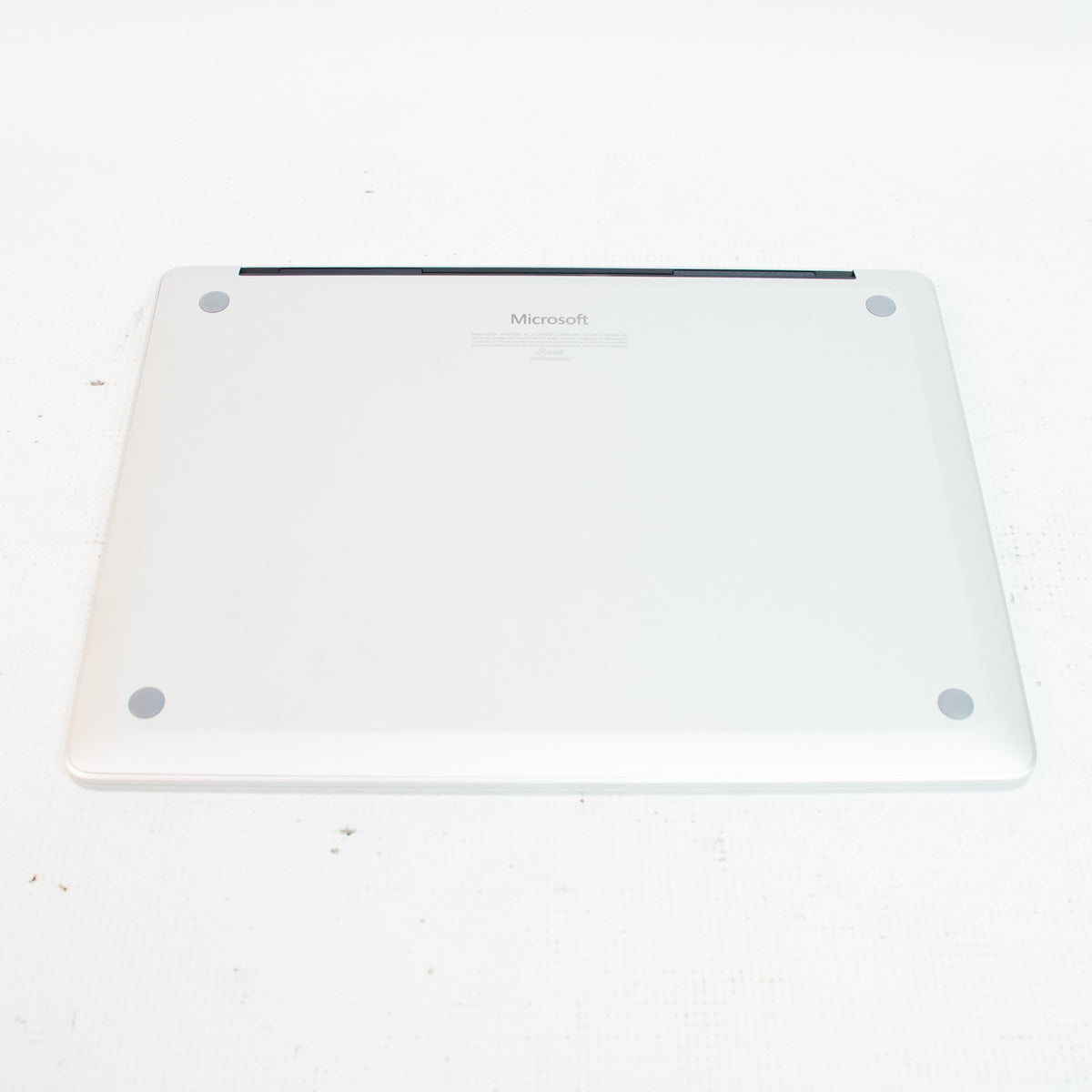 Microsoft Surface Laptop 7th Edition - Snapdragon X, 16 GB Ram, 1 TB
