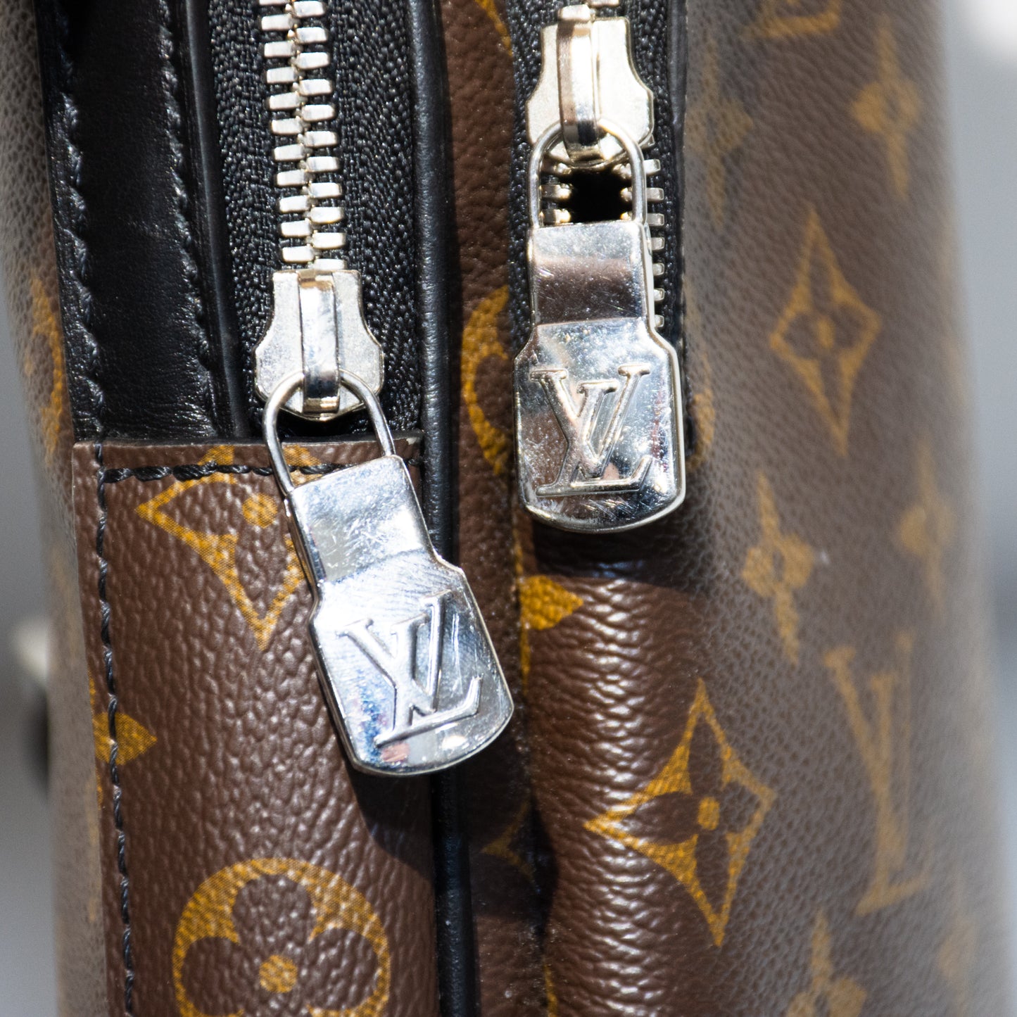 Louis Vuitton Macassar Avenue Brown Monogram Slingbag