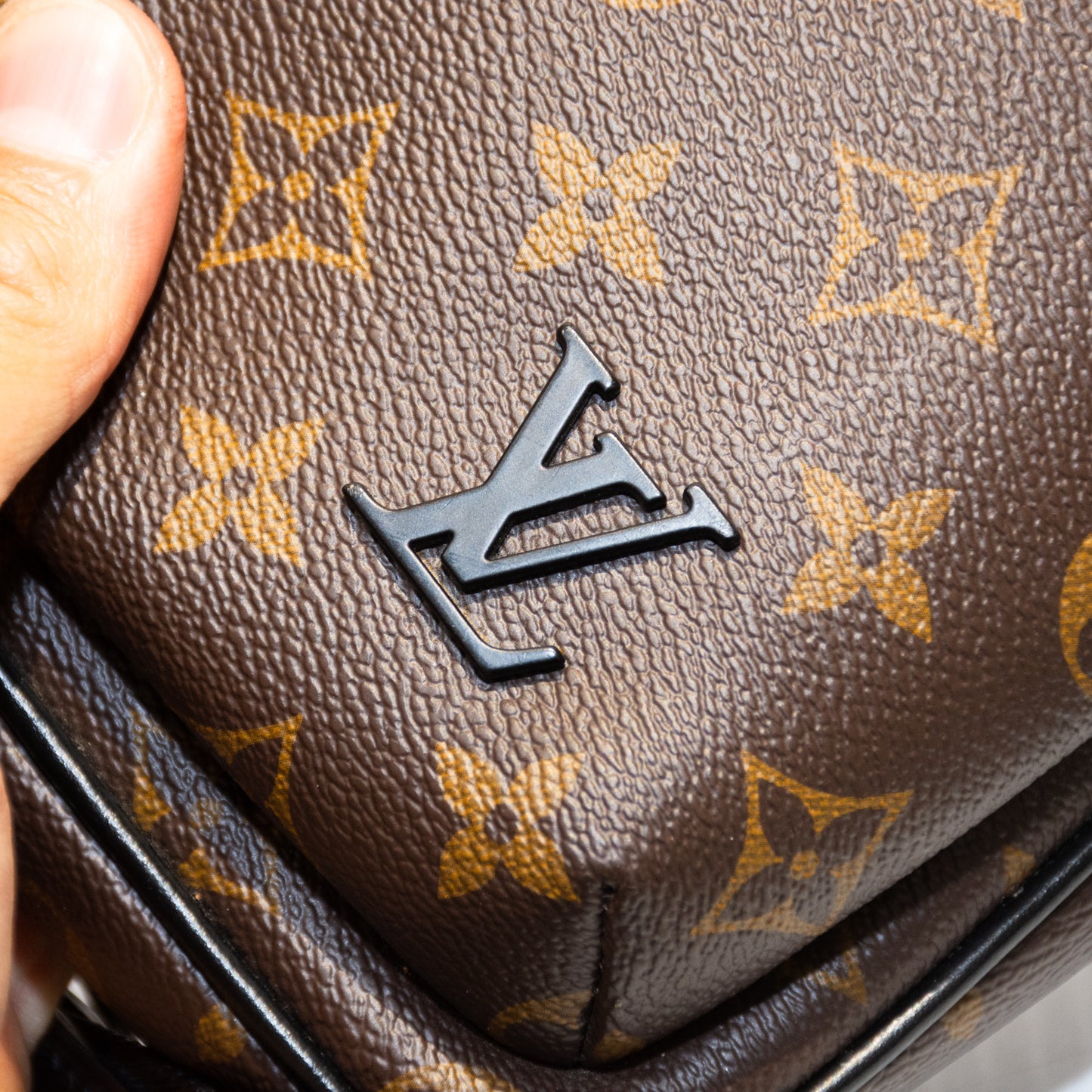 Louis Vuitton Macassar Avenue Brown Monogram Slingbag