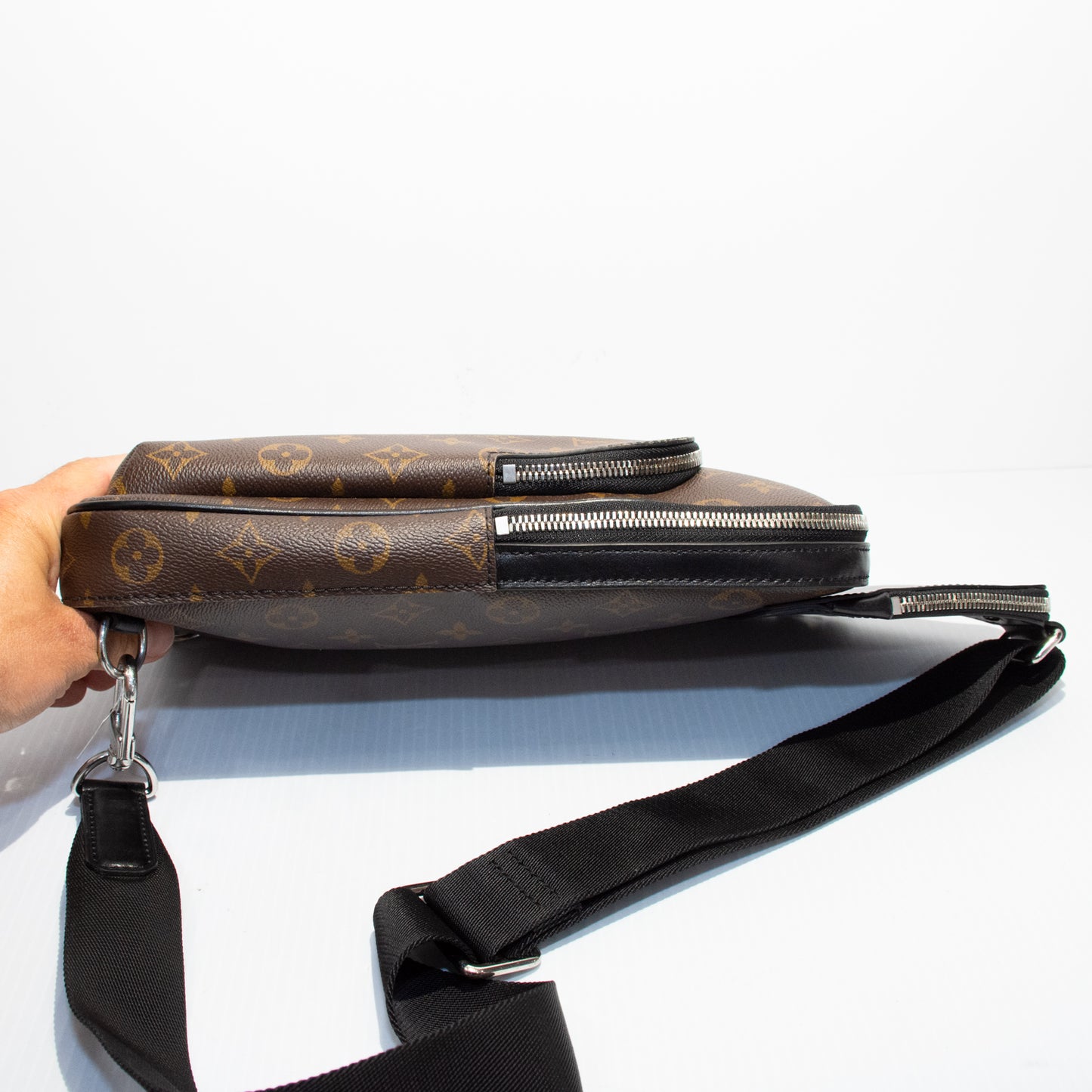 Louis Vuitton Macassar Avenue Brown Monogram Slingbag