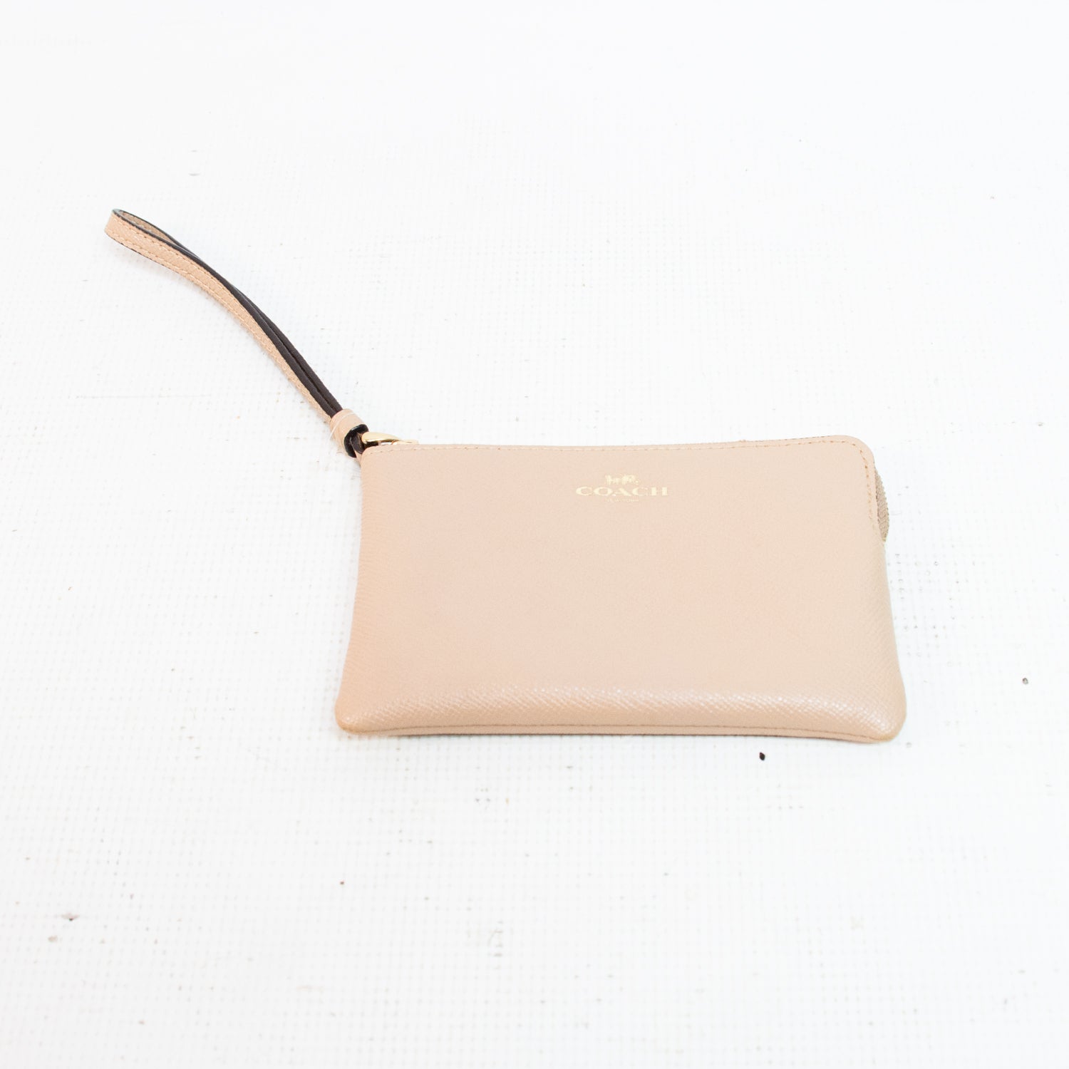 Coach Signature Canvas Corner Zip Wristlet - Beige