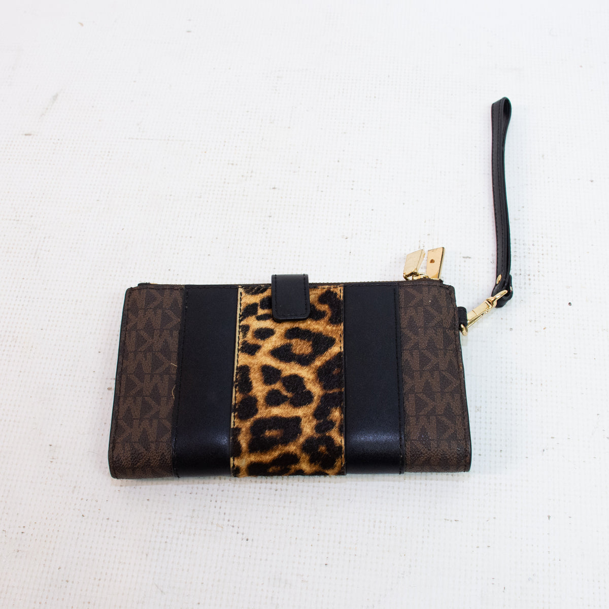 Michael Kors Voyager Leopard Print Gold Accent Wristlet