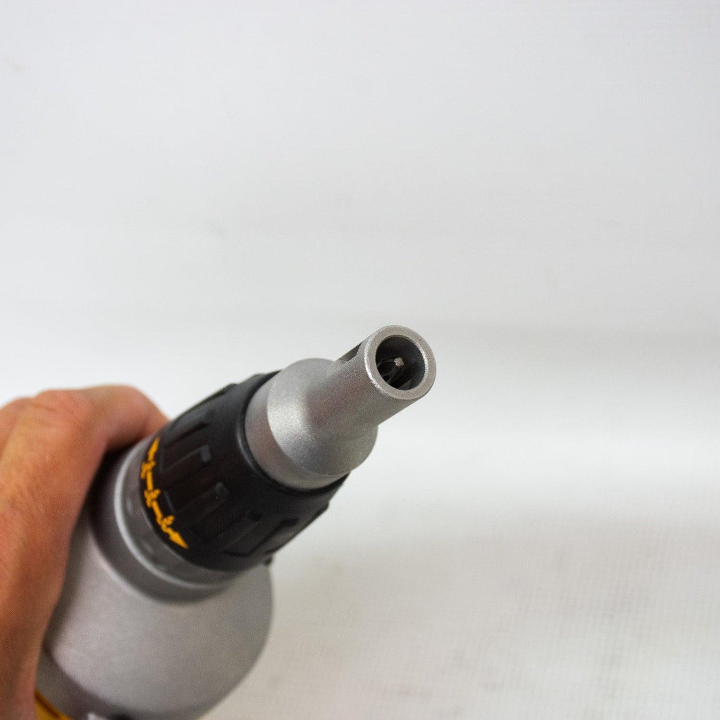 DEALT DW272 VSR Drywall Screwdriver
