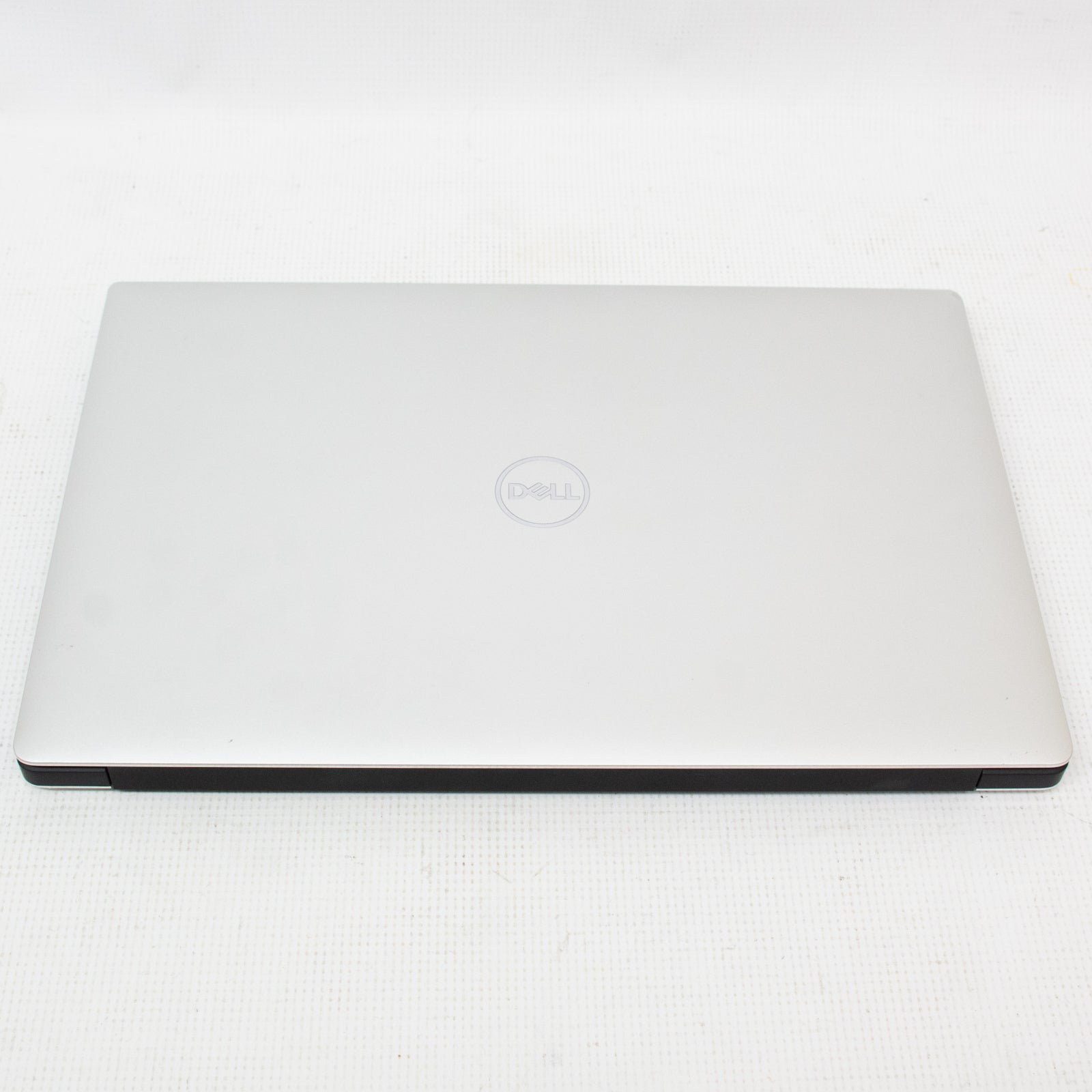 Dell XPS 15-7590 Laptop - Intel i9-9980HK @ 2.4Ghz, 32 GB Ram, 1 TB SSD, GTX 1650,
