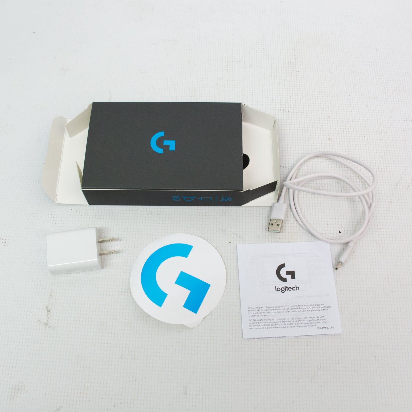 Logitech G Cloud 940-0000198 7" 1080p Gaming Handheld Console - White