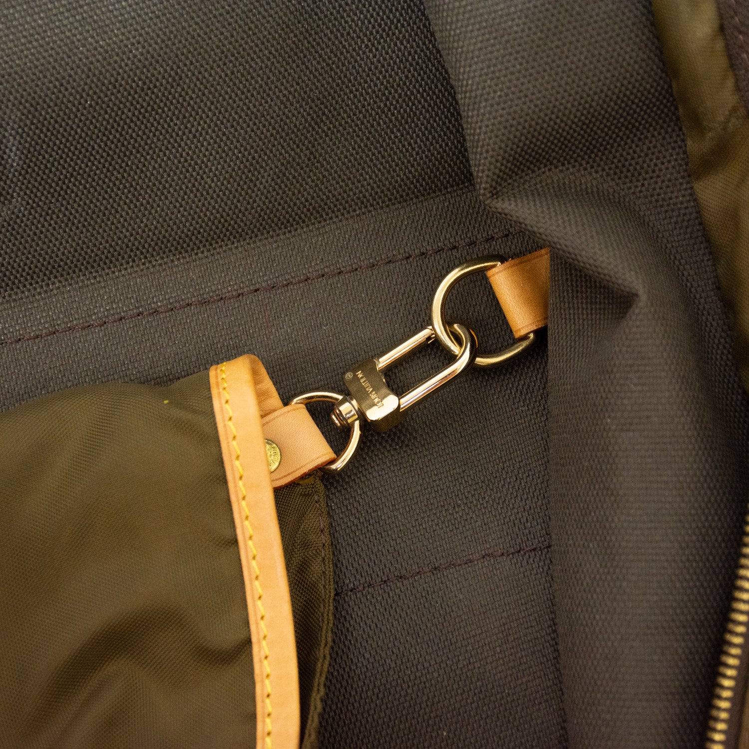 Louis Vuitton Monogram Cabin Folding 3 Hanger Garmet Travel Bag - M23420