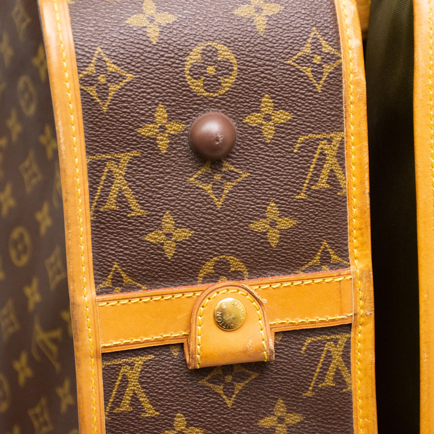 Louis Vuitton Monogram Cabin Folding 3 Hanger Garmet Travel Bag - M23420