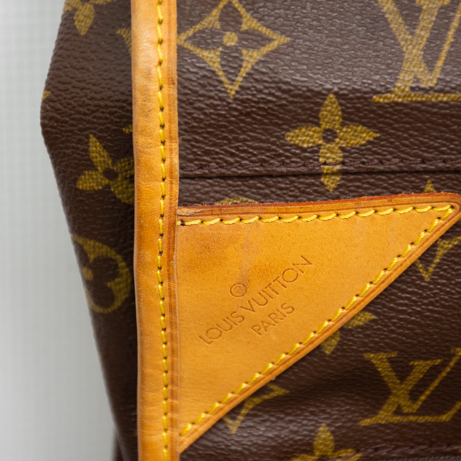 Louis Vuitton Monogram Cabin Folding 3 Hanger Garmet Travel Bag - M23420