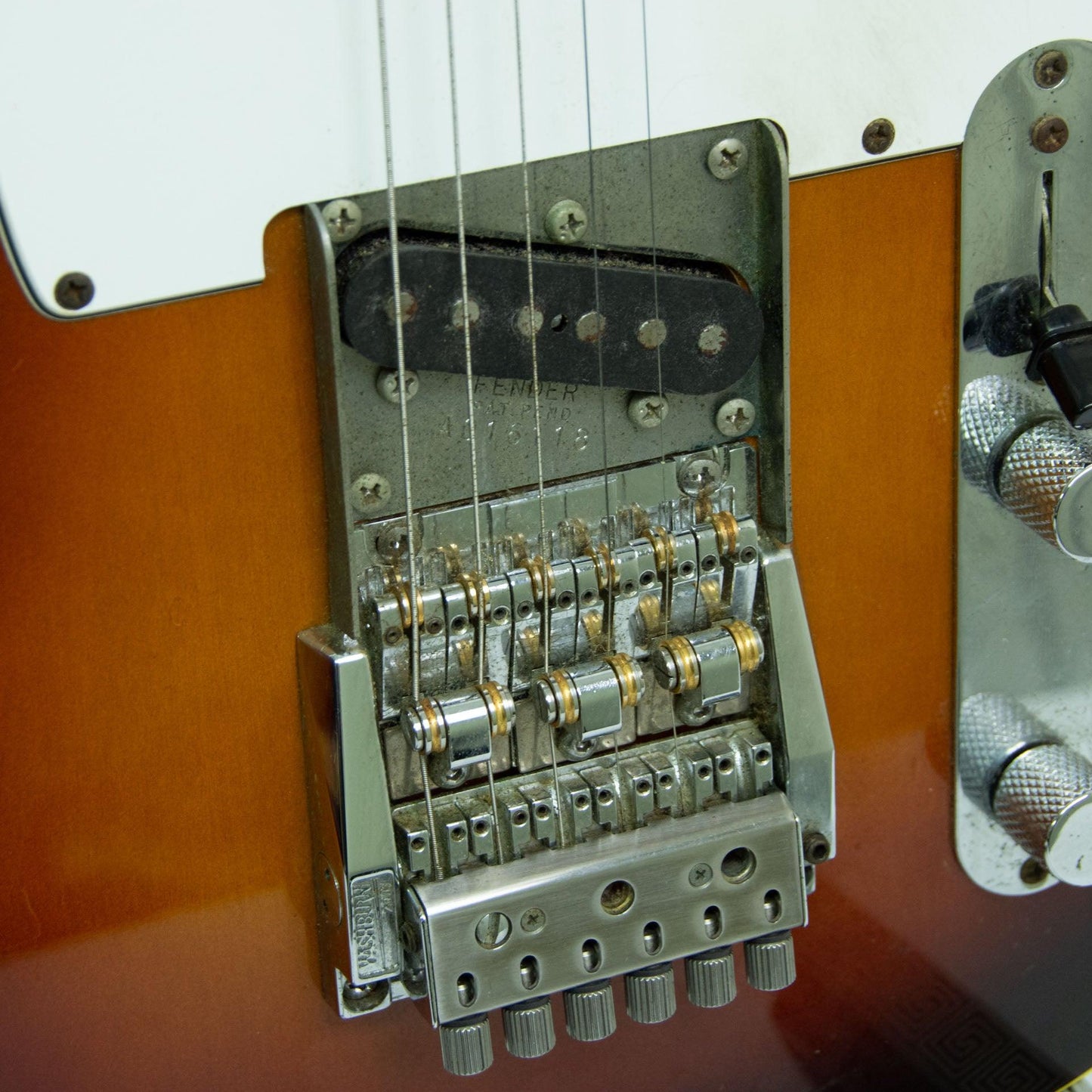 Fender Telecaster Sunburst - Year 85-86 MIJ - ipawnishop.com