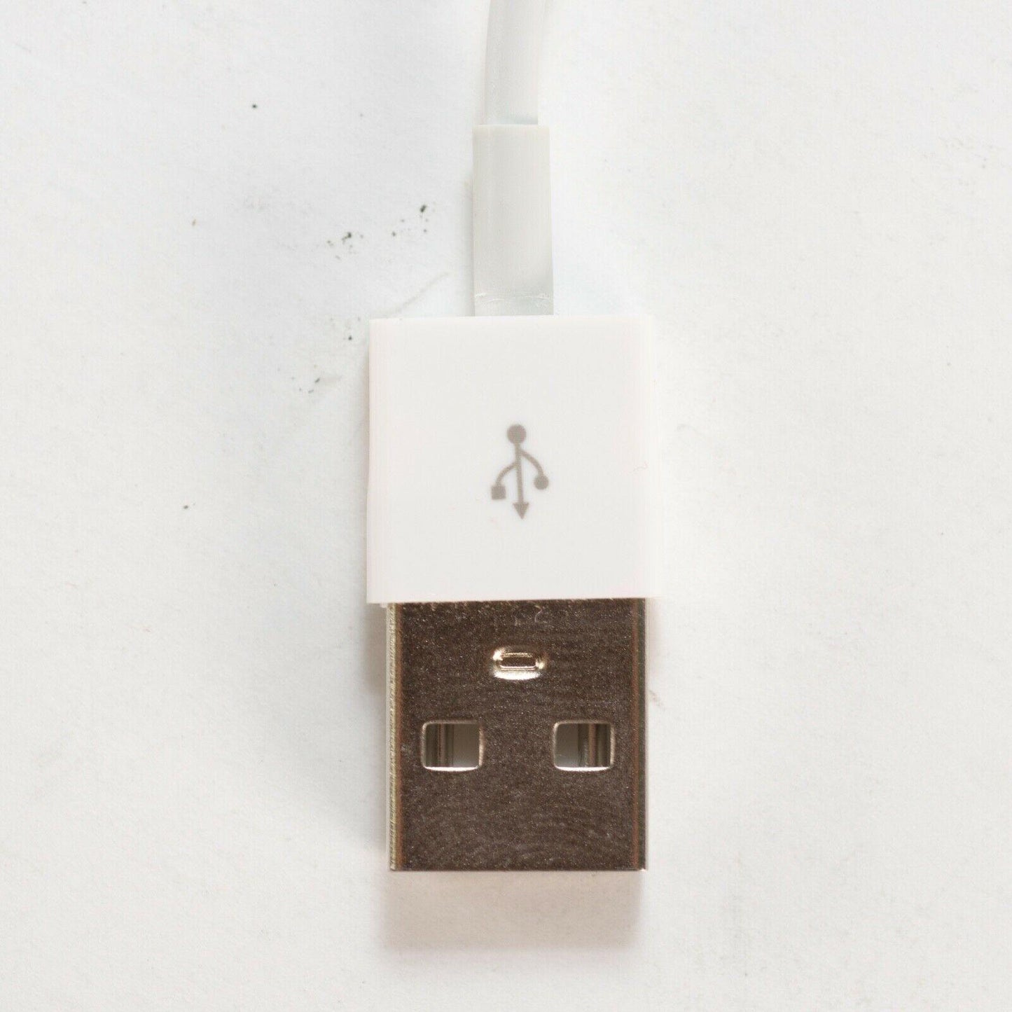 Generic Lighting to USB-A Cable - Works with iPhone, iPod, iPad - 3ft length - ipawnishop.com