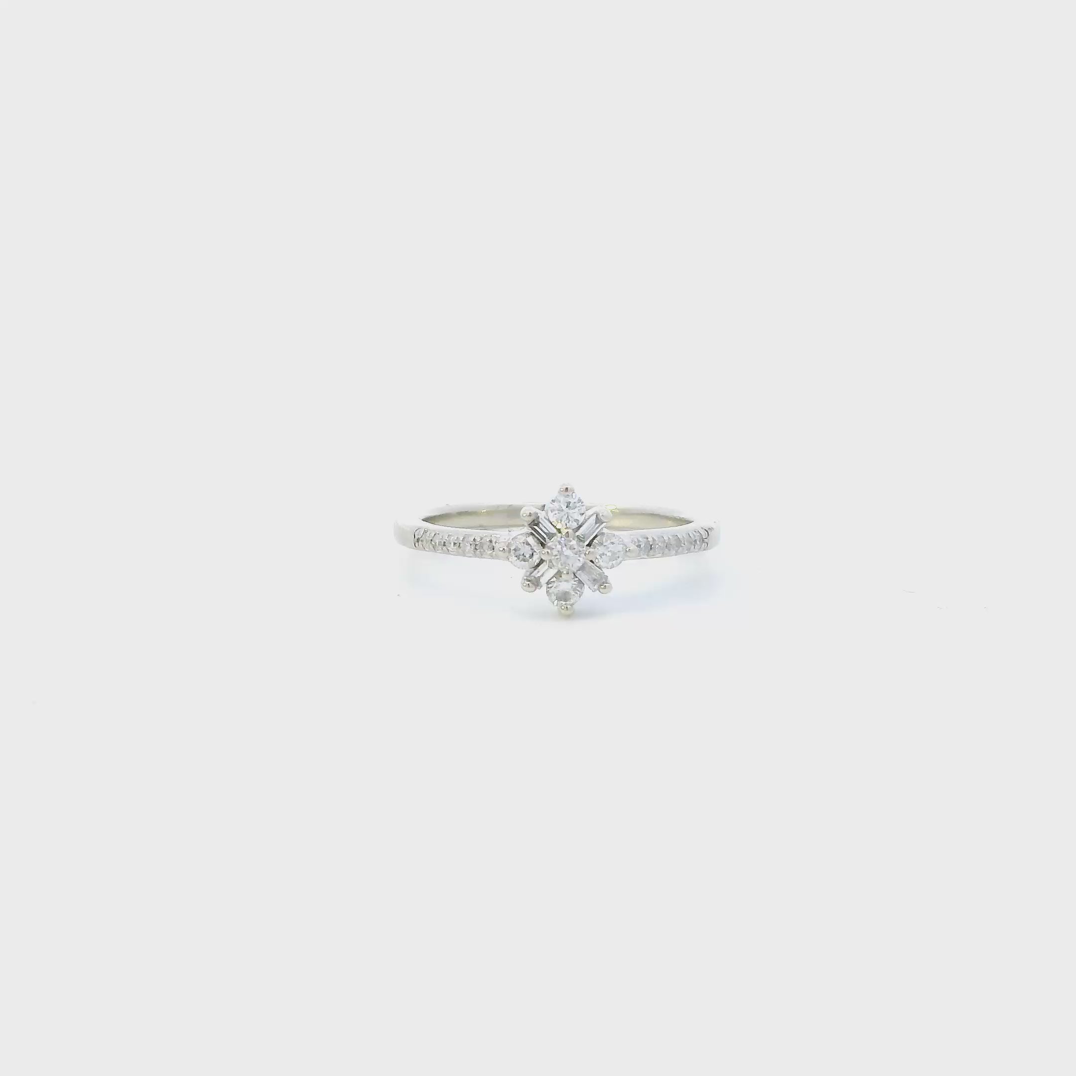 10K White Gold Diamond Women's Ring - 0.23ct
