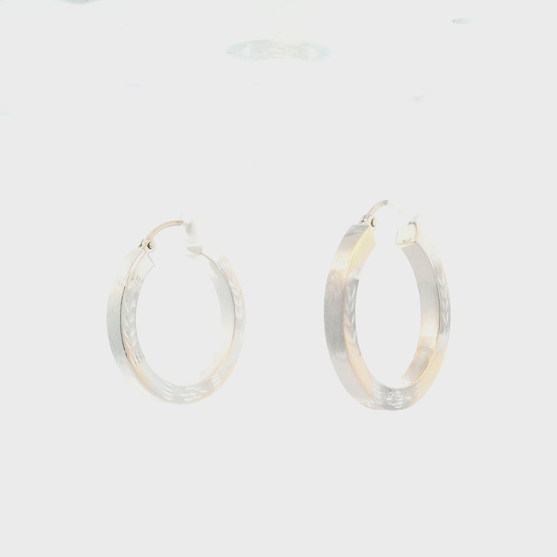 14K White Gold Leaf Design Hoop Earrings