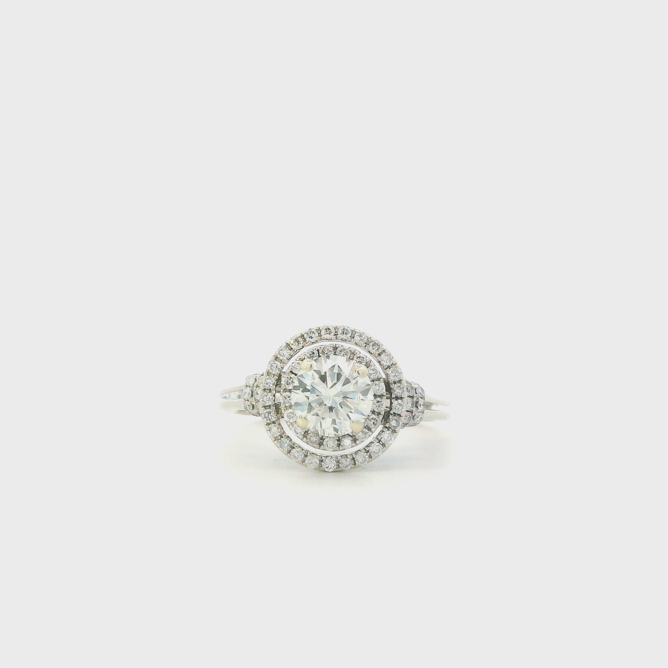 14K White Gold Diamond Ring - 1.54ct
