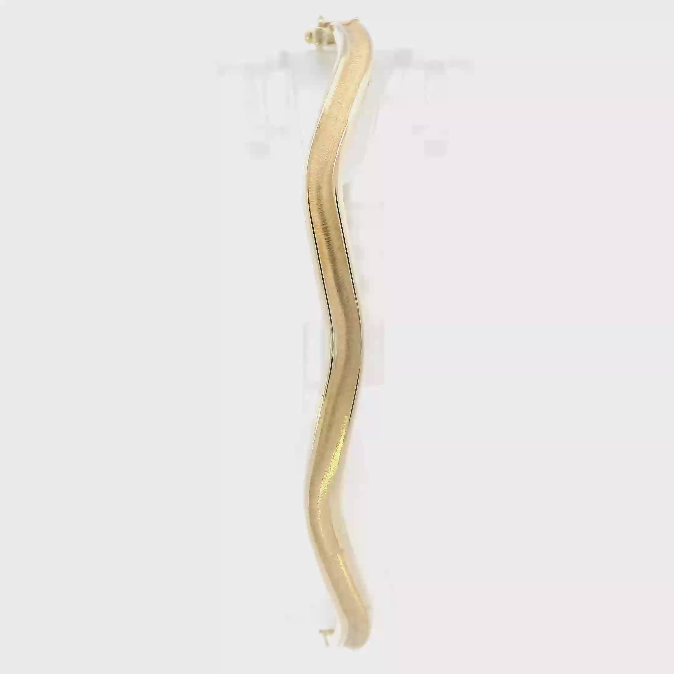10K Yellow Gold Wavy Bangle Bracelet