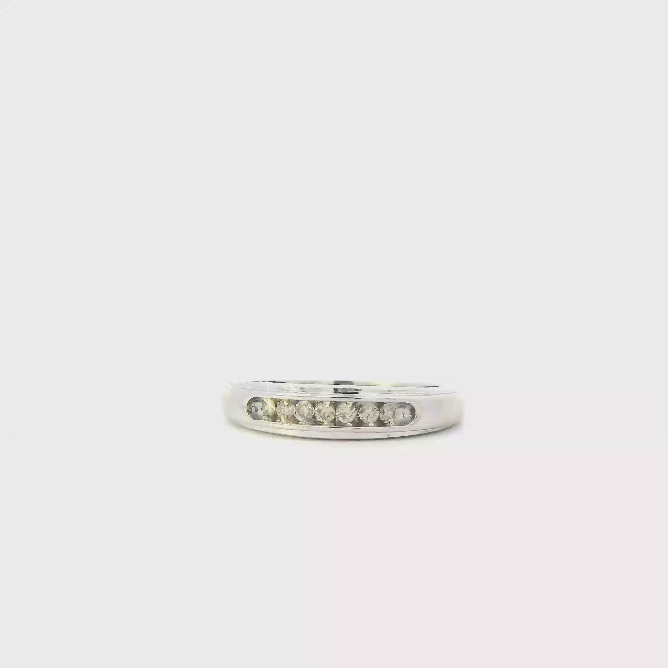 10K White Gold Diamond Men's Ring - 0.27ct