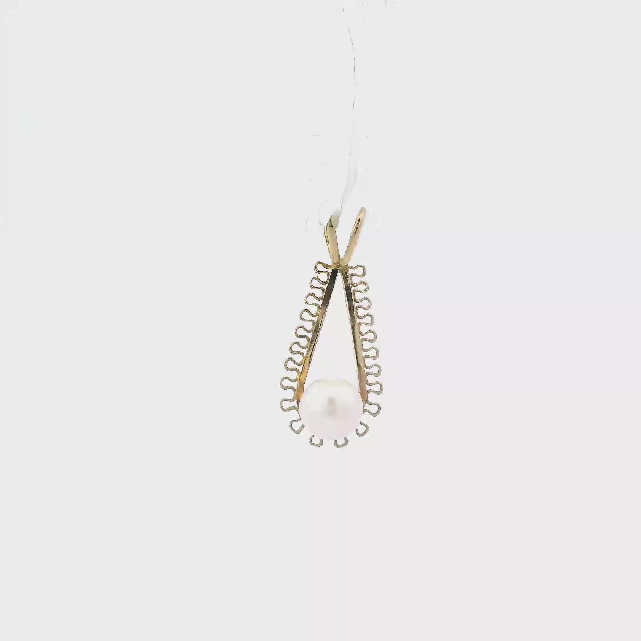 14K Yellow Gold Pearl Pendant