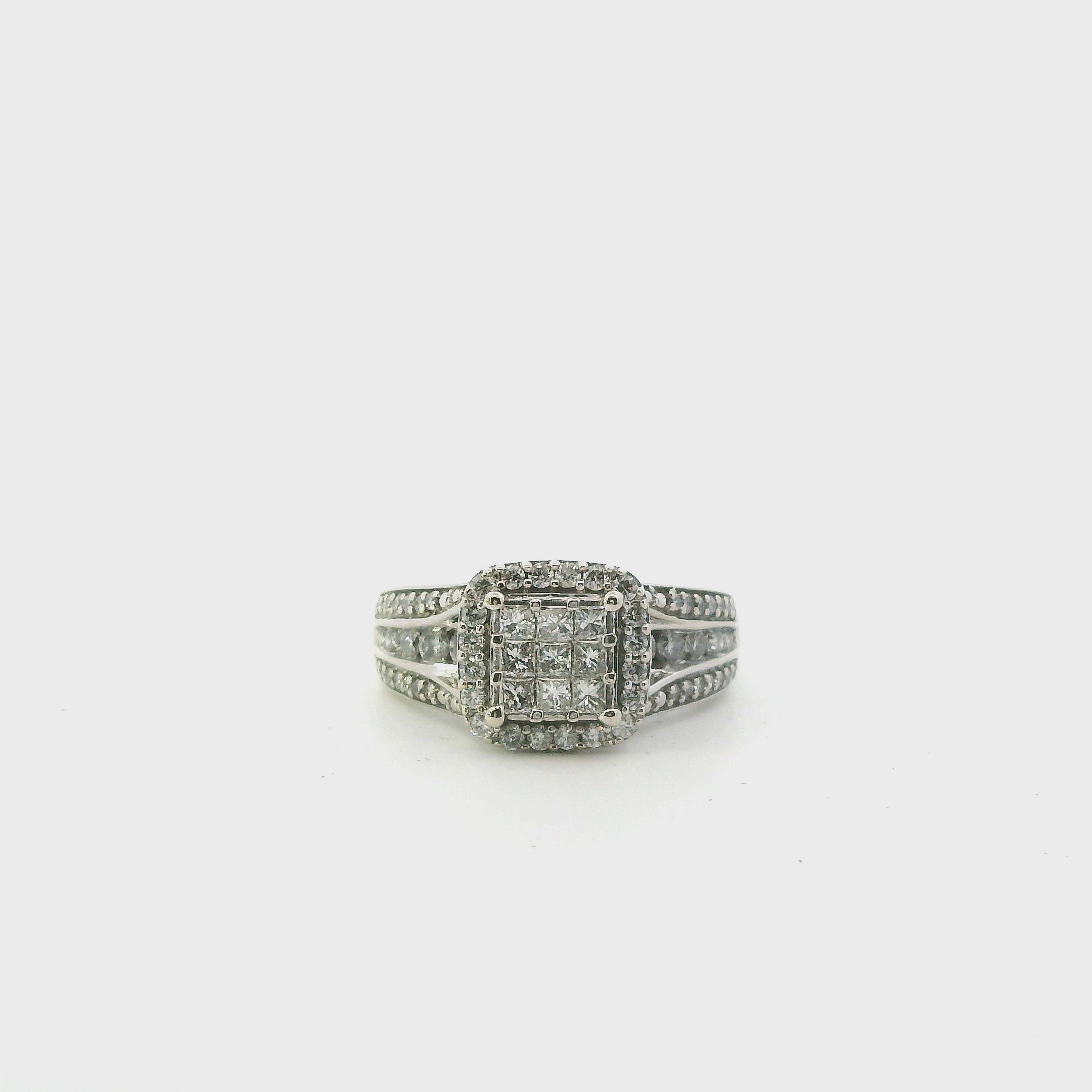 10K White Gold Women's Diamond Ring - 1.0ct