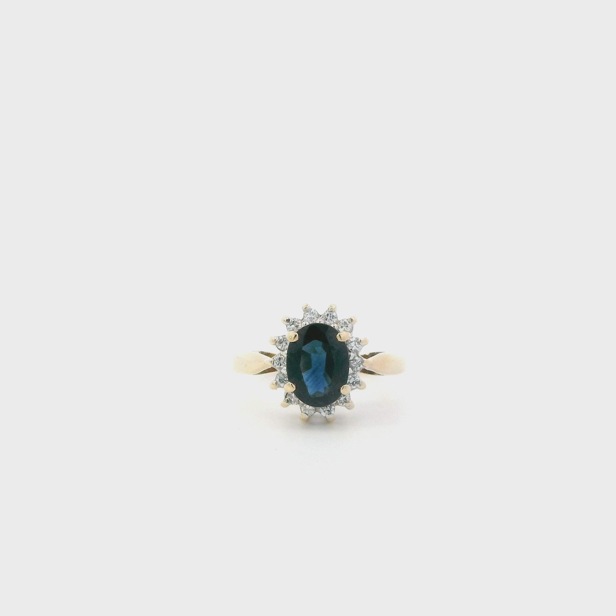 14K Yellow Gold Diamond & Sapphire Ring - 0.18ct