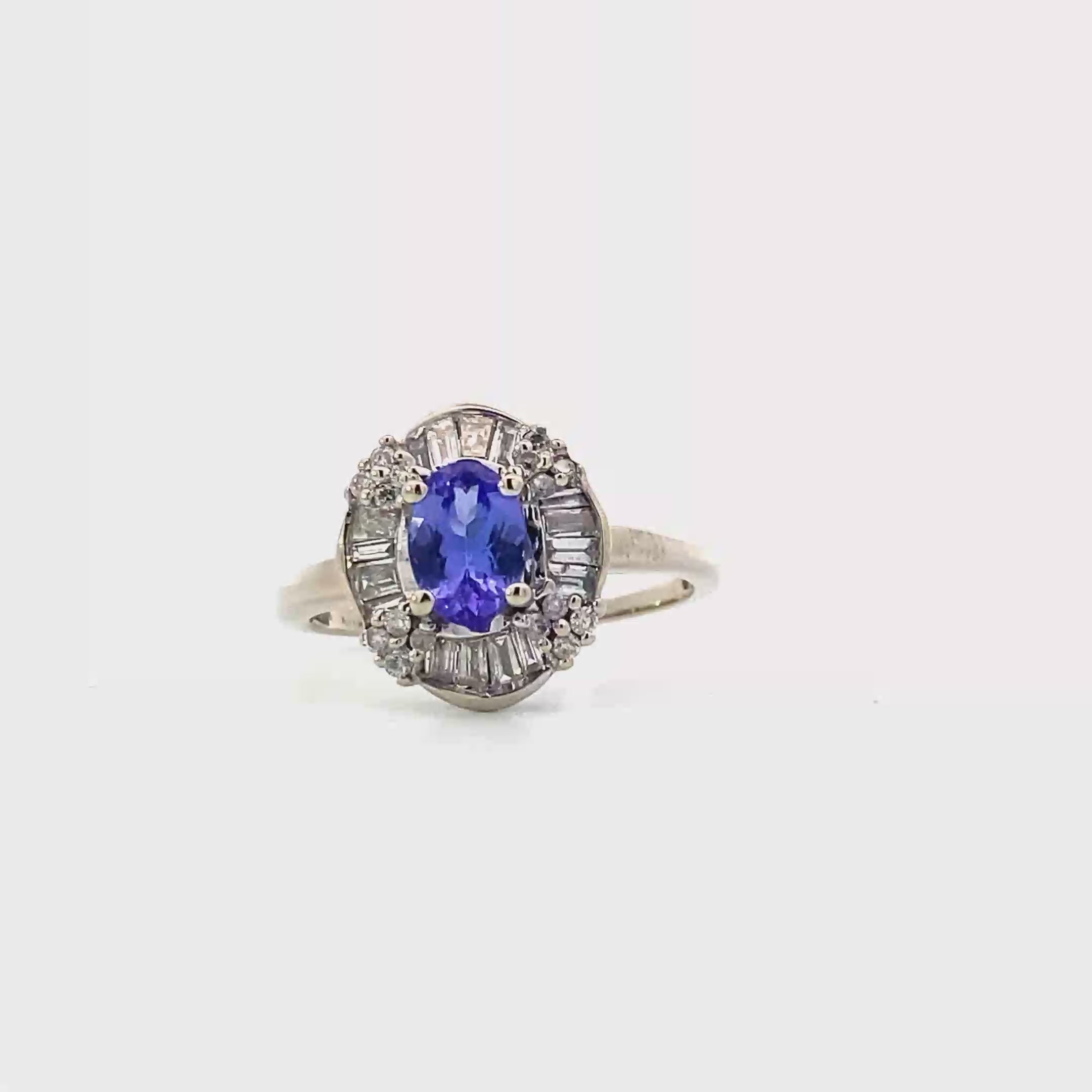 14K White Gold Diamond & Tanzanite Women's Ring - 0.08ct