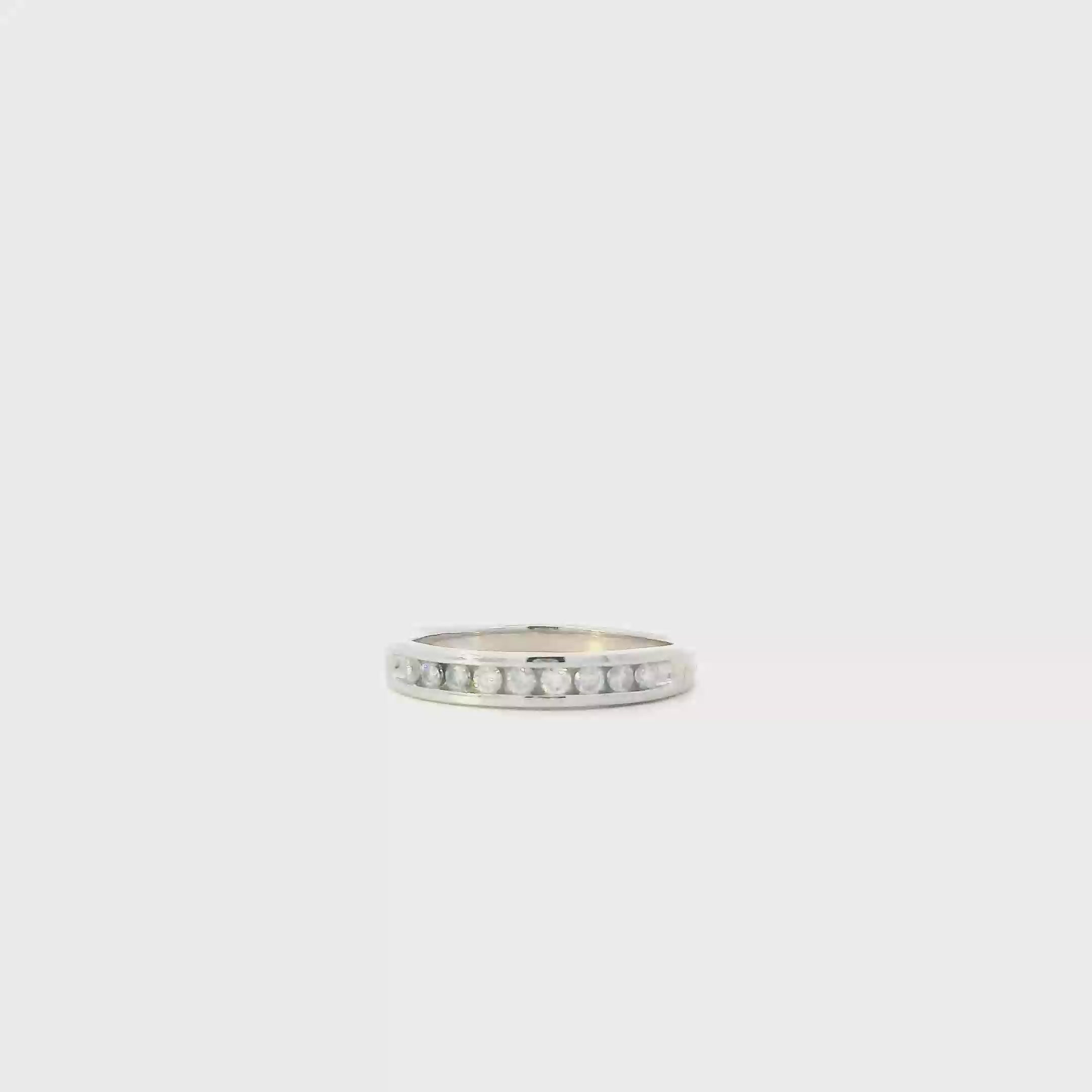 14K White Gold Diamond Women's Ring - 0.23ct