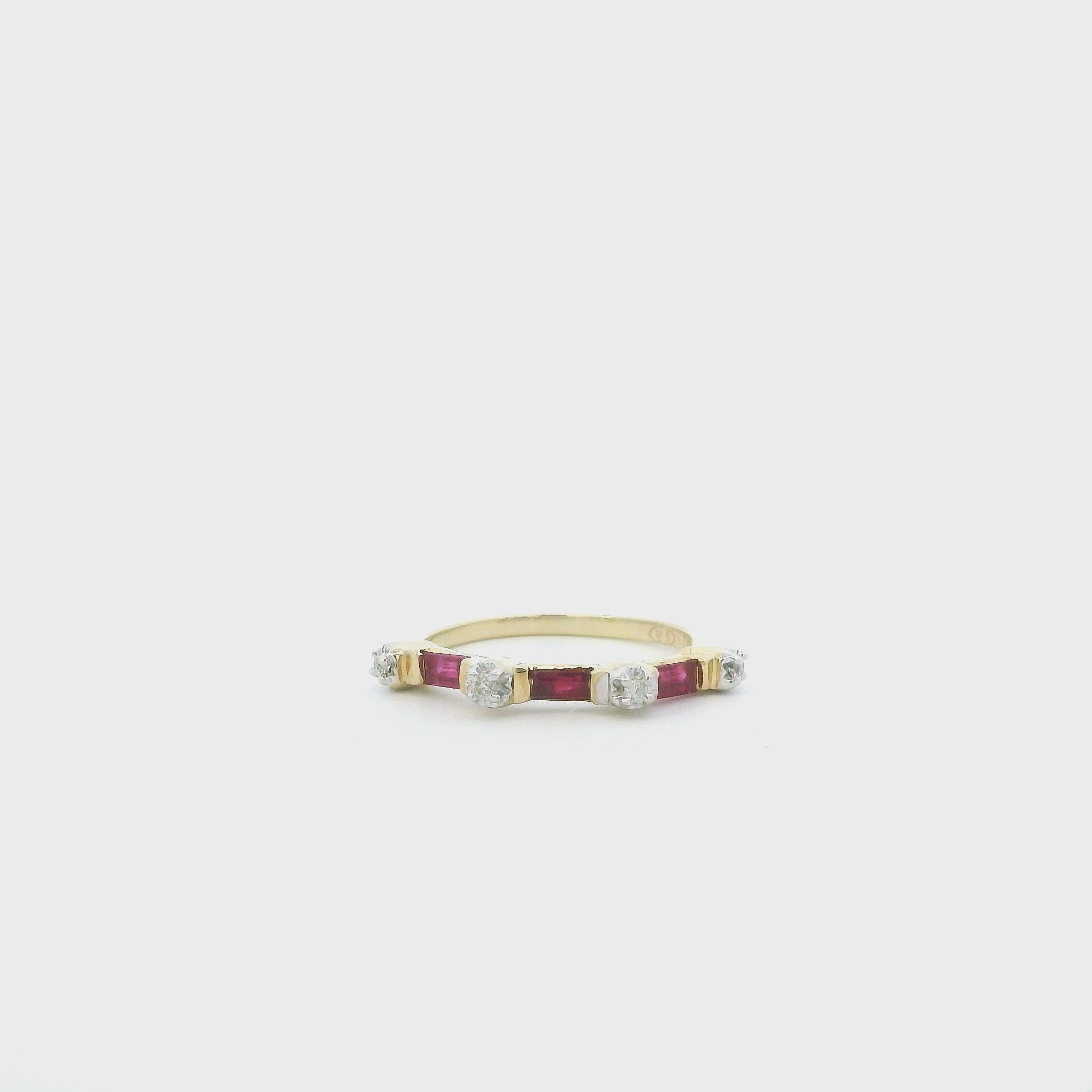 14K Yellow Gold Diamond & Ruby Women's Ring-0.04ct