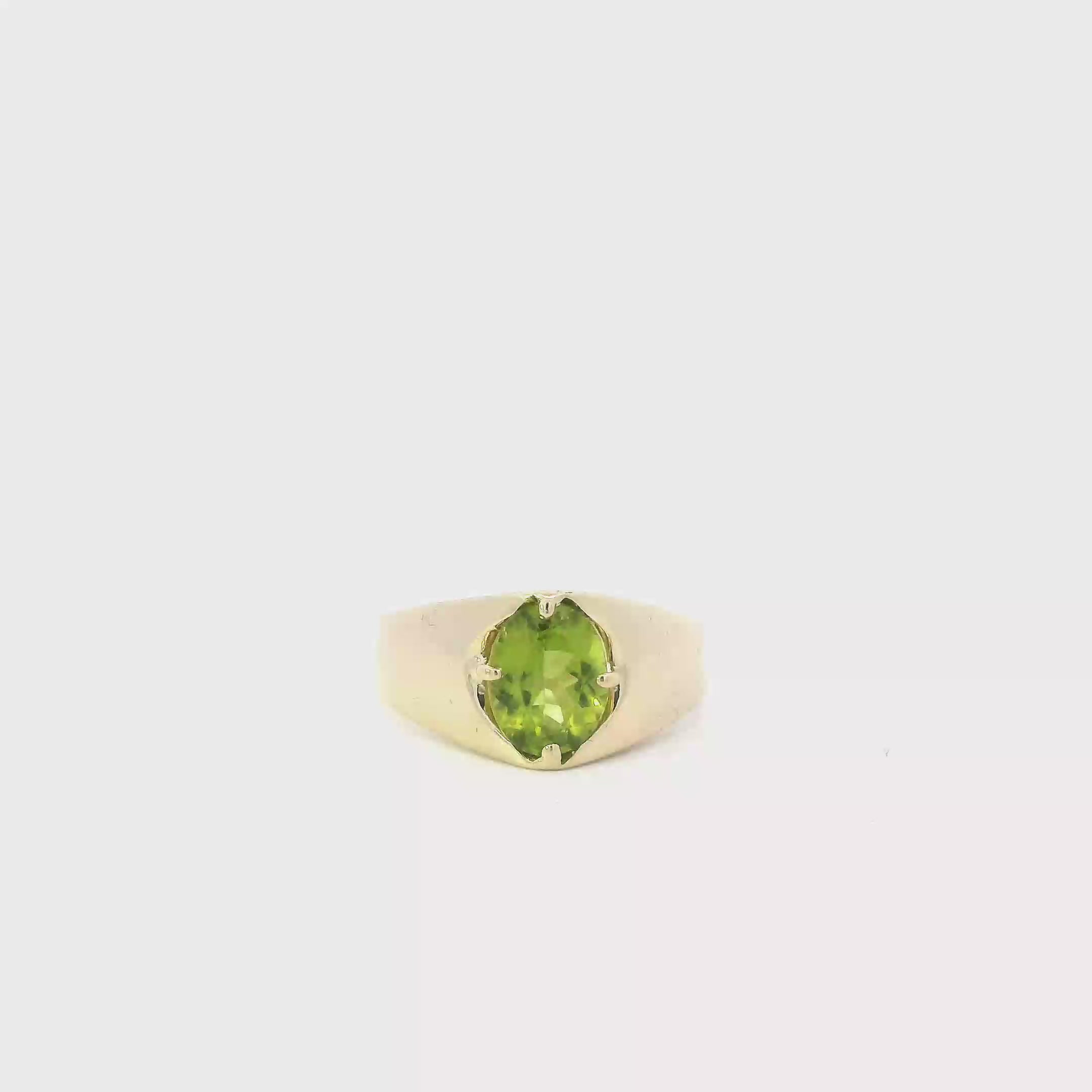 14K Yellow Gold Oval Peridot Ring