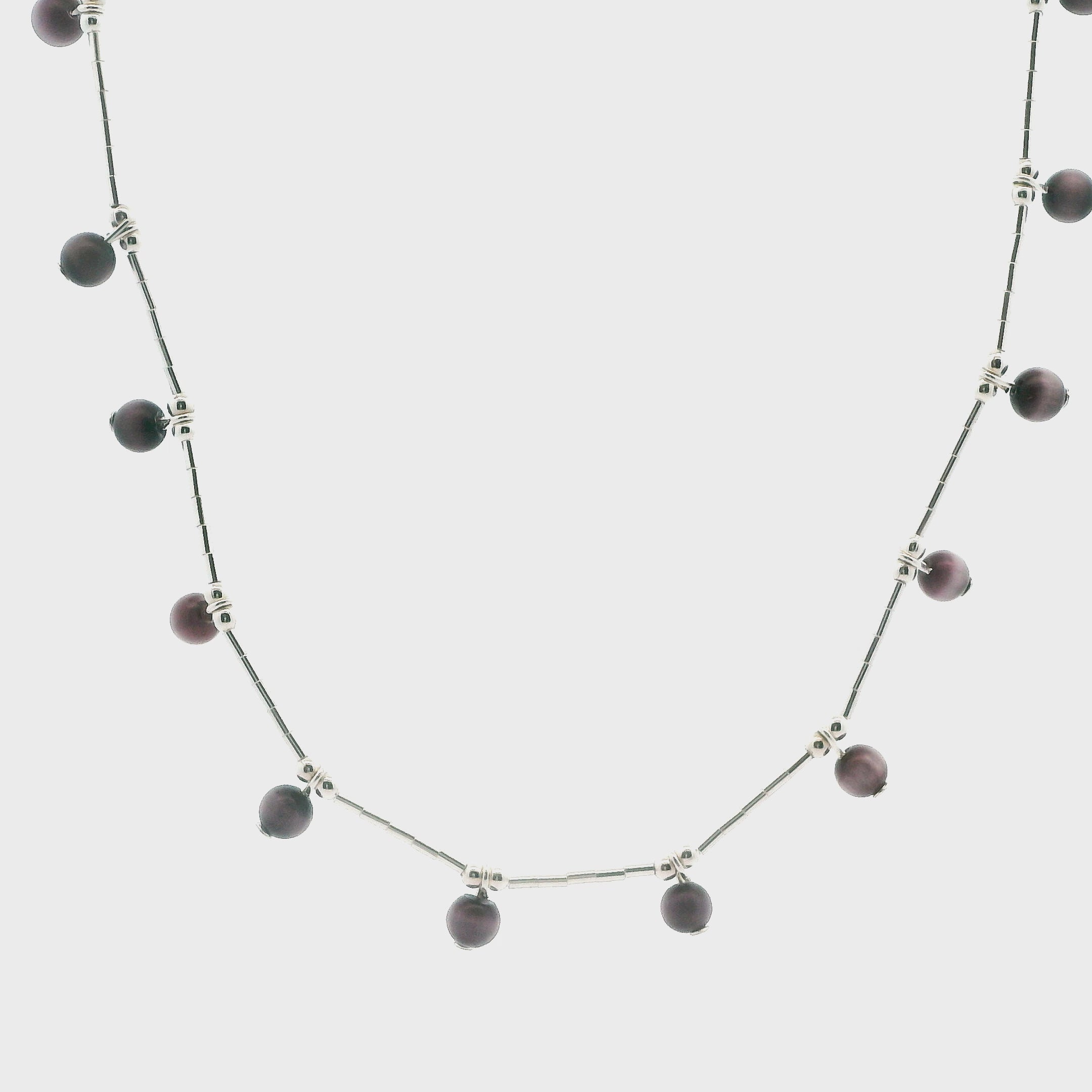 Jordon Vintage Sterling Silver Cats Eyes Necklace 16