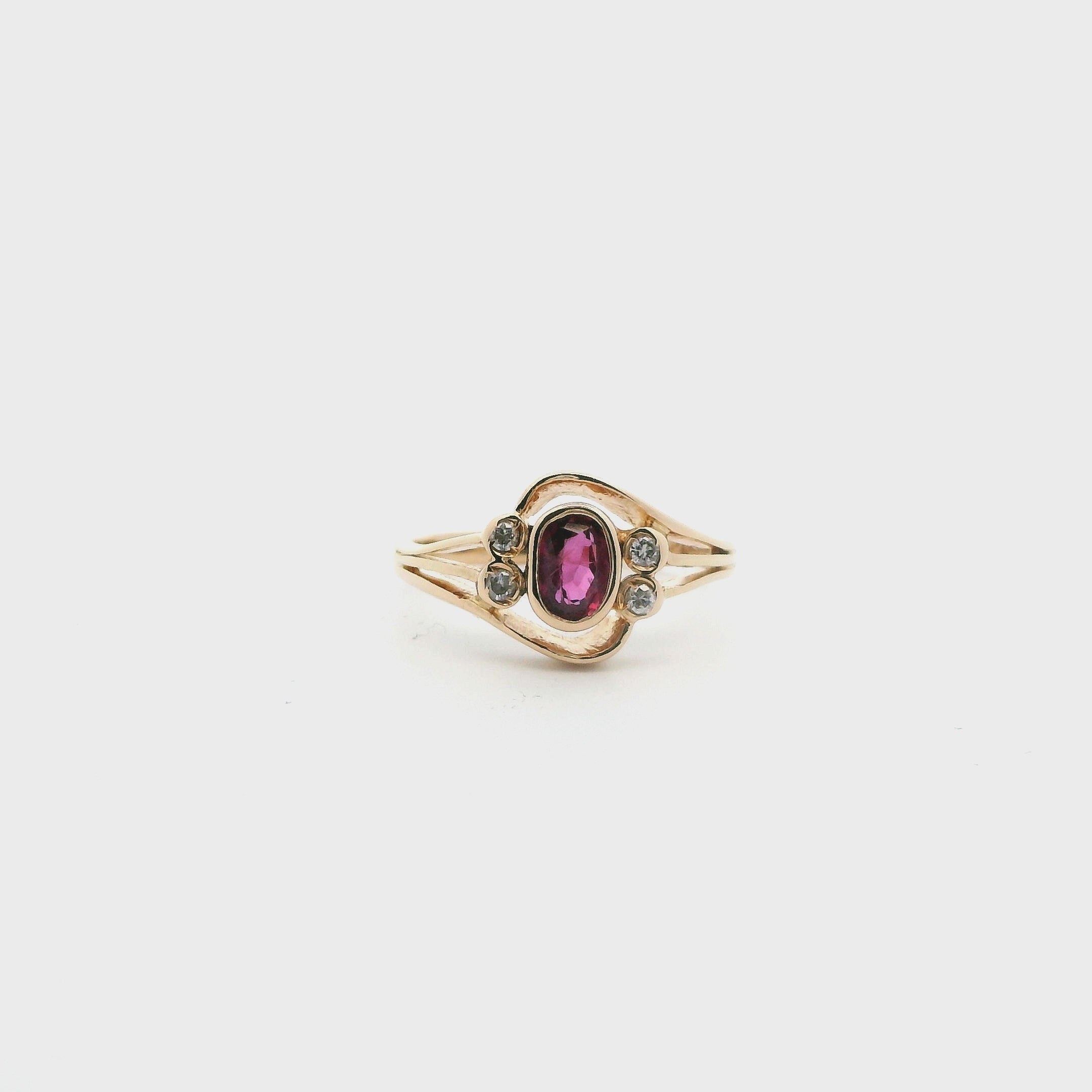 14K Yellow Gold And Ruby Diamond Womens Ring- 0.06ct