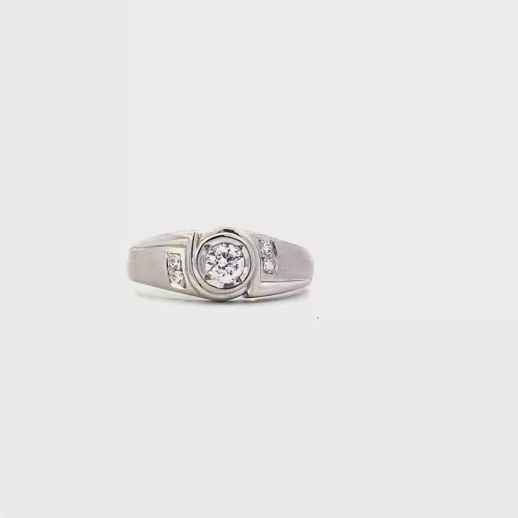14K White Gold Diamond Women's Ring - 0.30ct