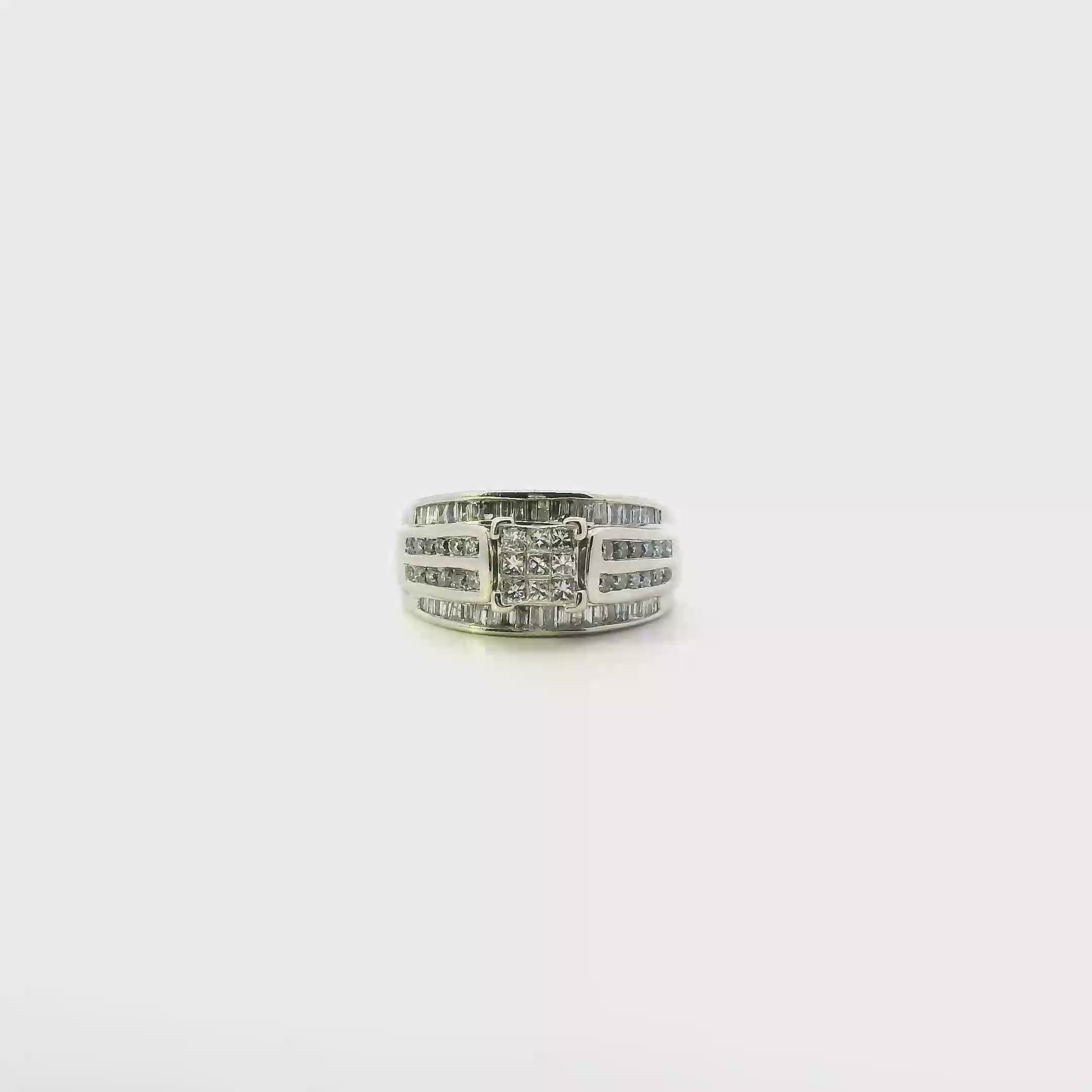 10K White Gold Diamond Womens Ring - 0.69ct