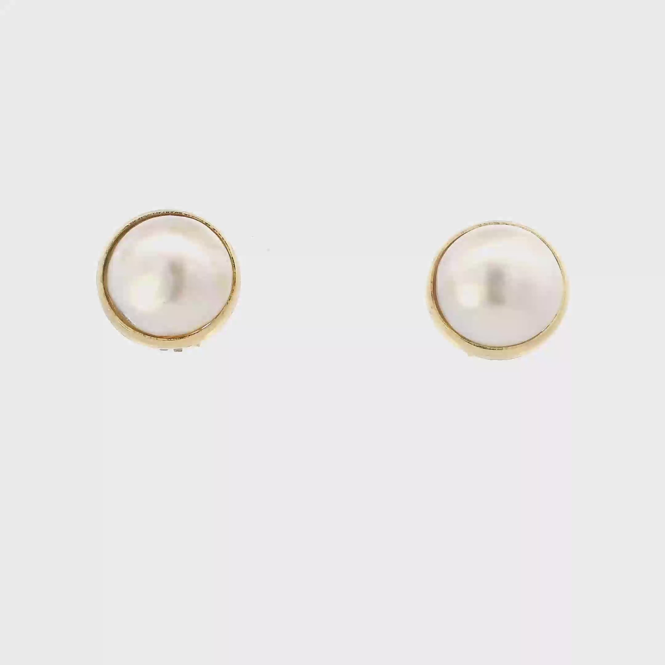 18K Yellow Gold Mabe Pearl Clip Earrings