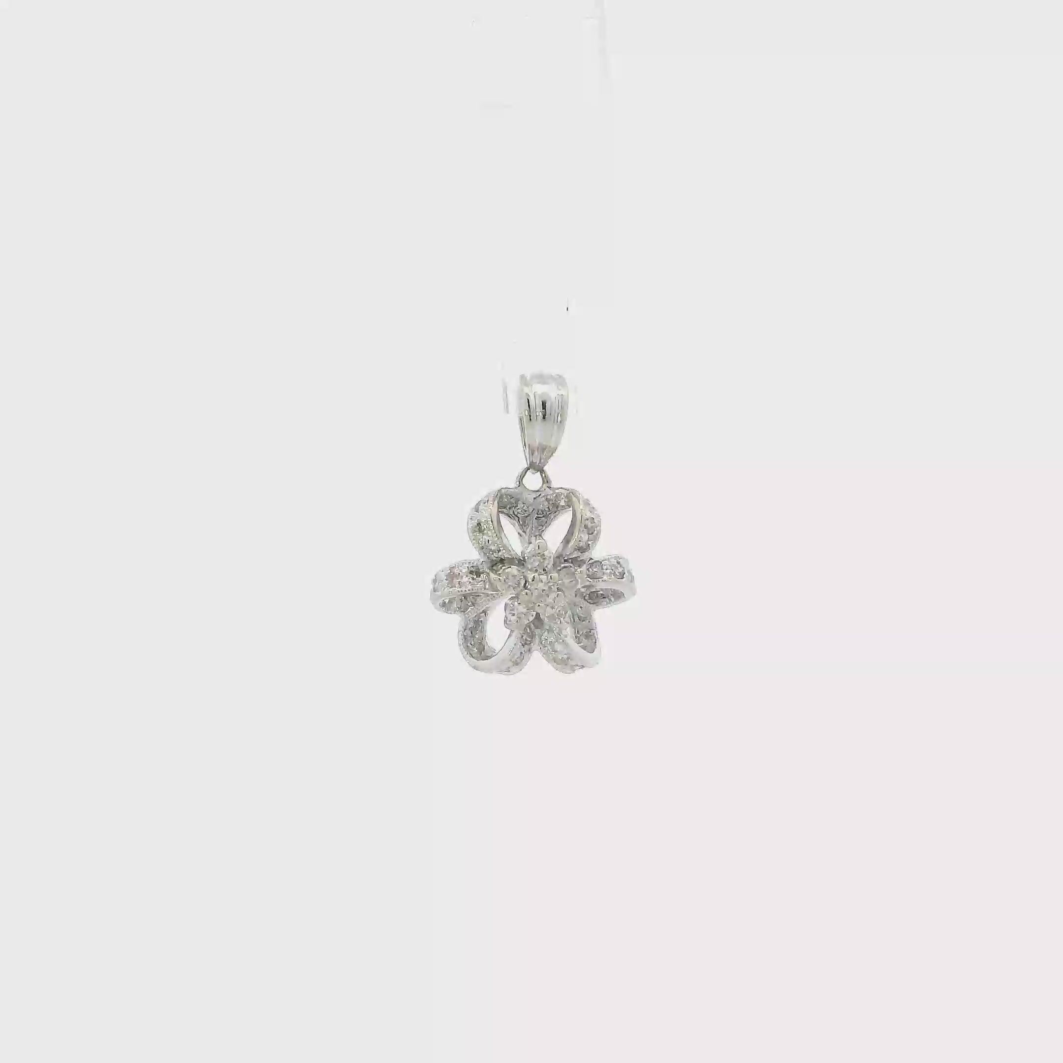 14K White Gold Diamond Flower Pendant - 0.30ct