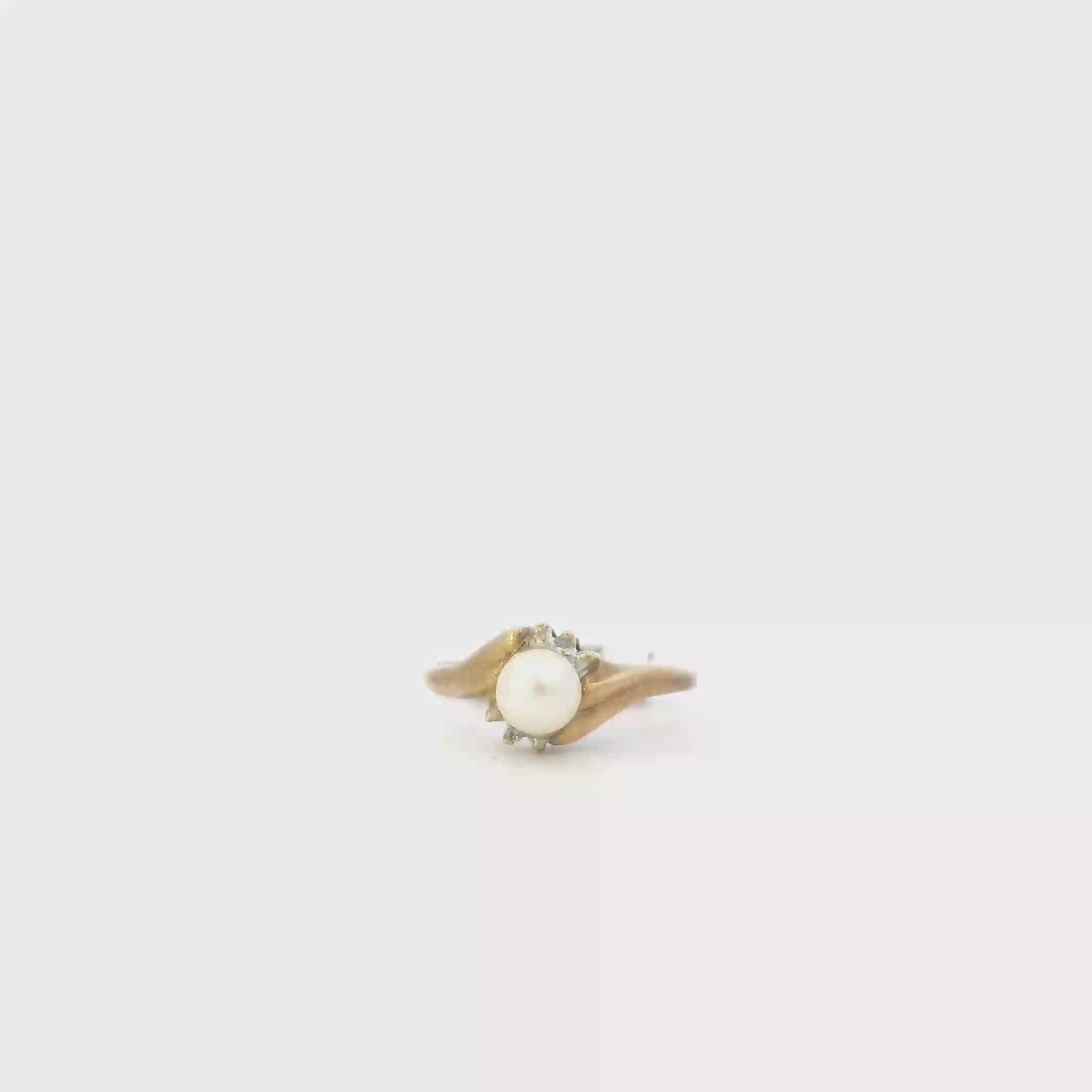 10K Yellow Gold Akoya Pearl & Diamond Women's Ring -0.02ct