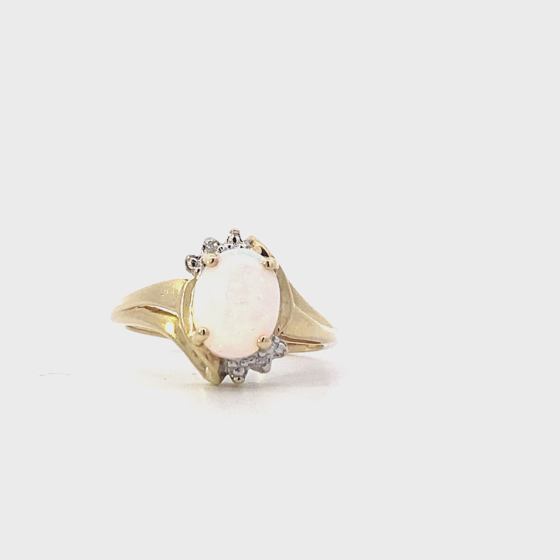 10K Yellow Gold And Oval Opal Womens Ring