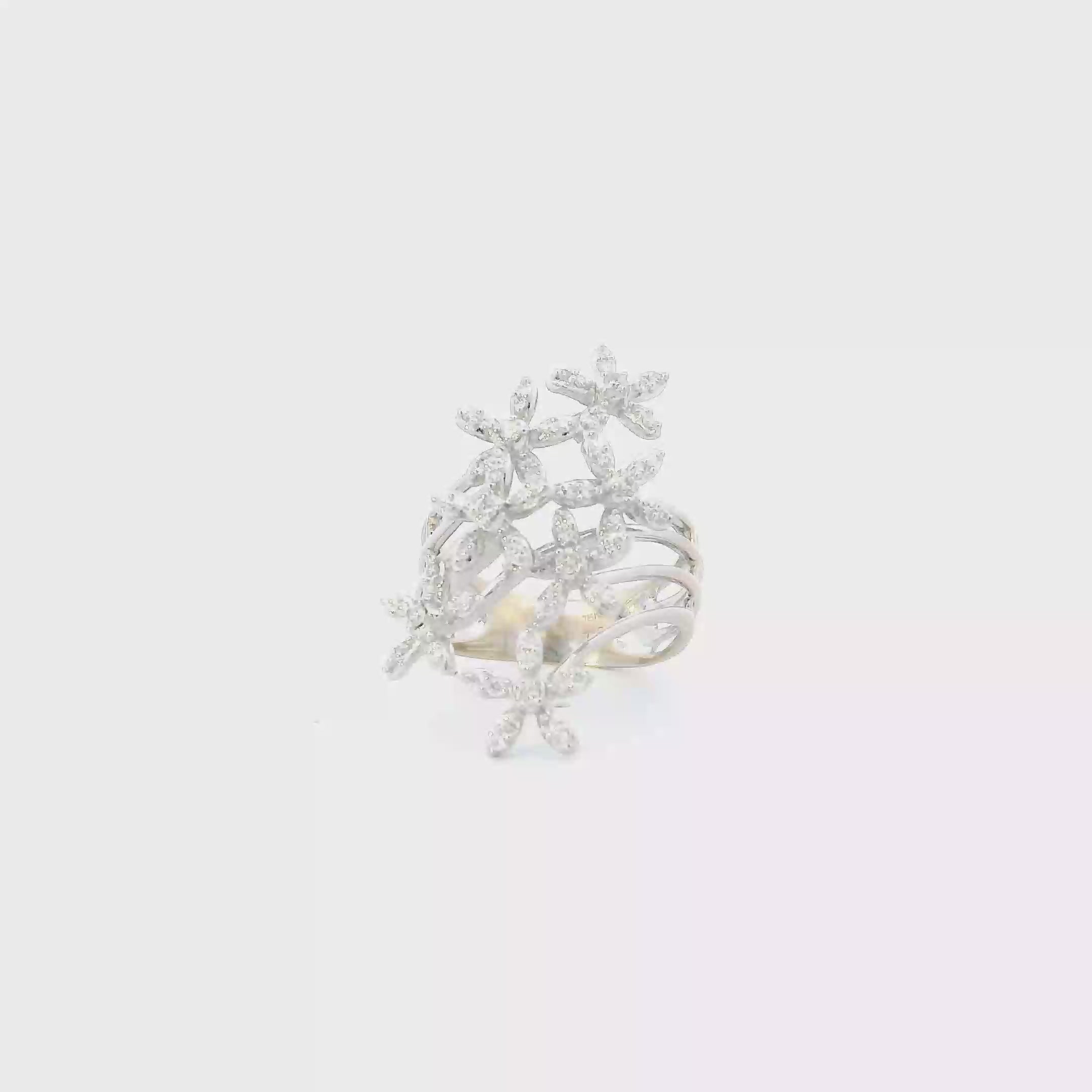 18K White Gold Diamond Flower Womens Ring - 0.35ct