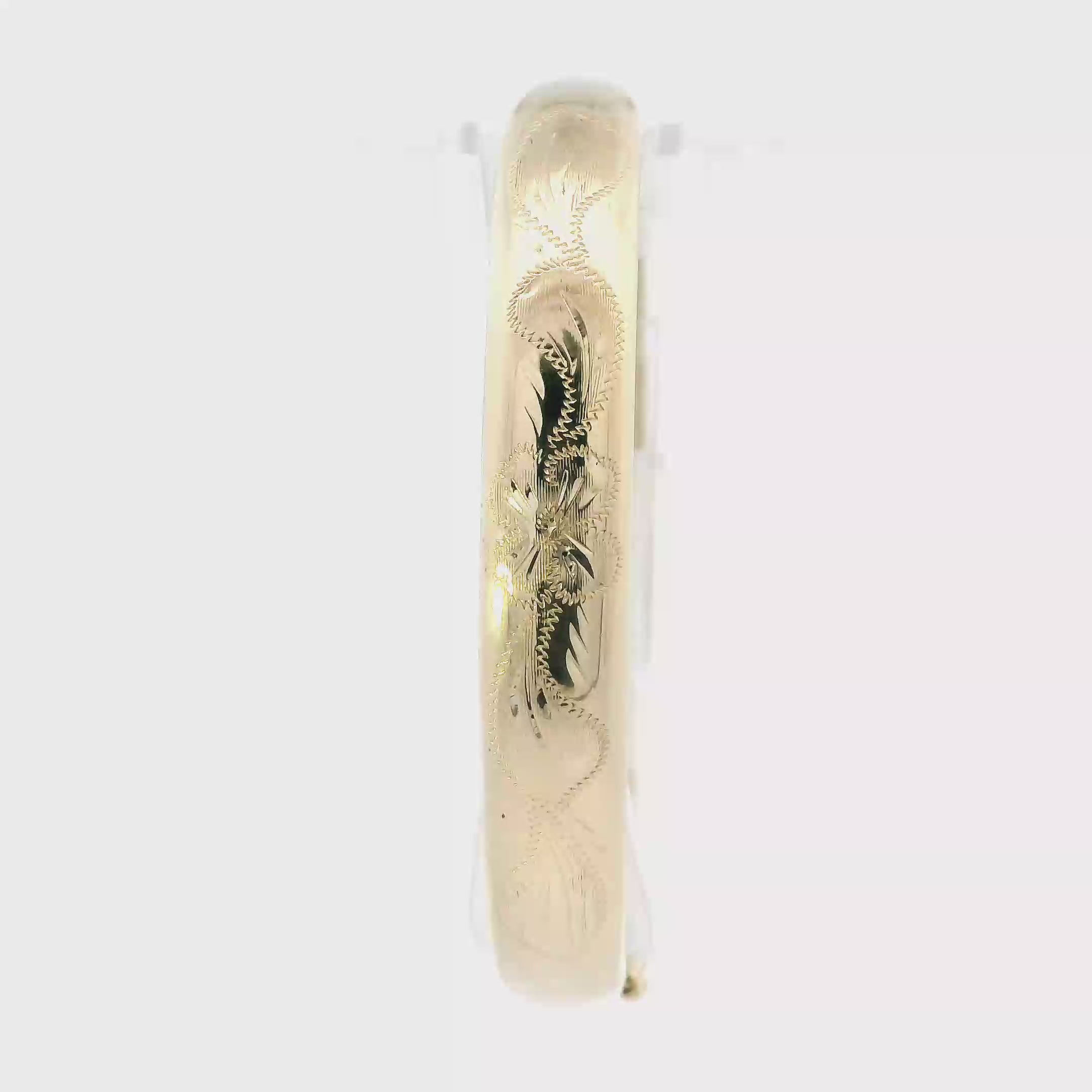 14K Yellow Gold Flower Design Bangle Bracelet