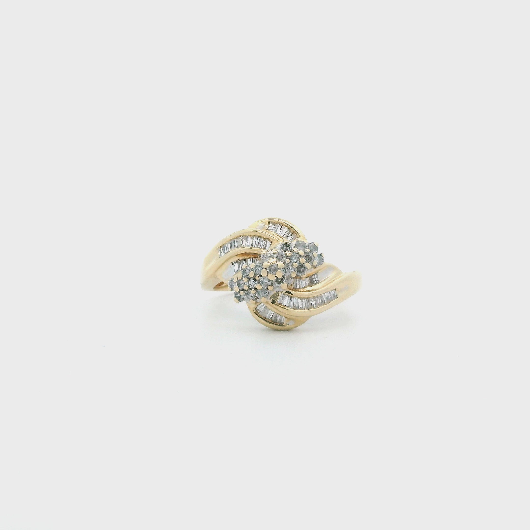 10K Yellow Gold Diamond Women's Ring - 0.21ct