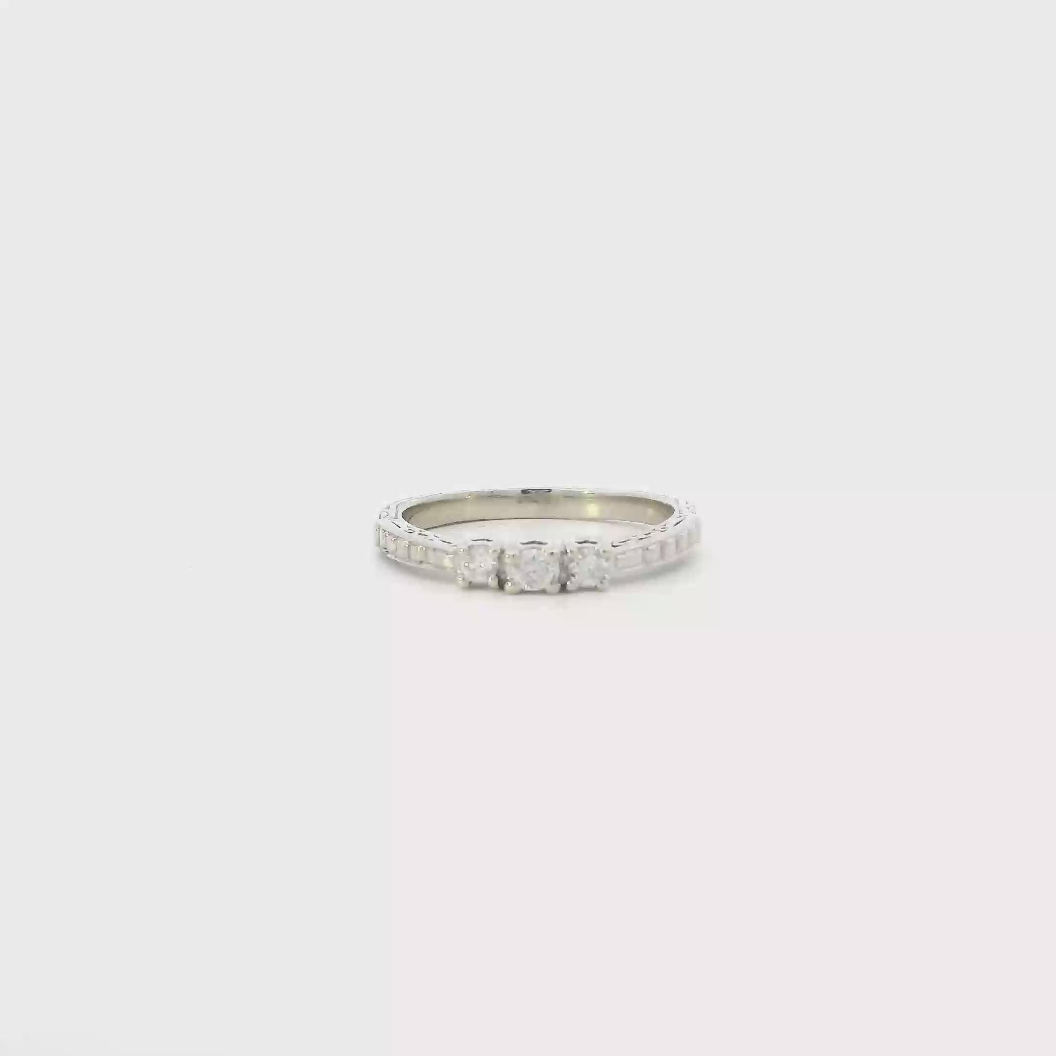 10K White Gold Diamond Womens Ring - 0.18ct