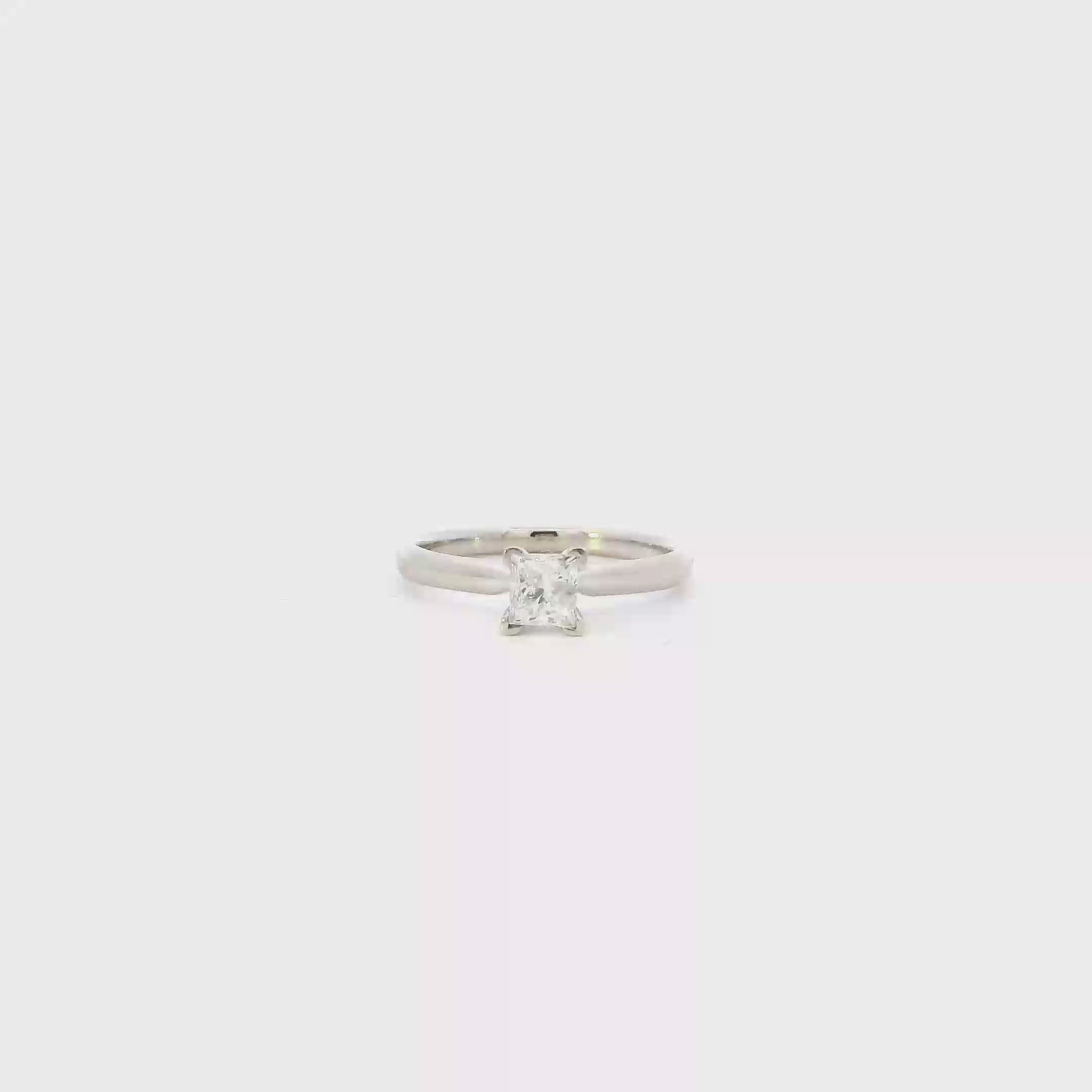 14K White Gold Diamond Solitaire Ring - 0.50ct