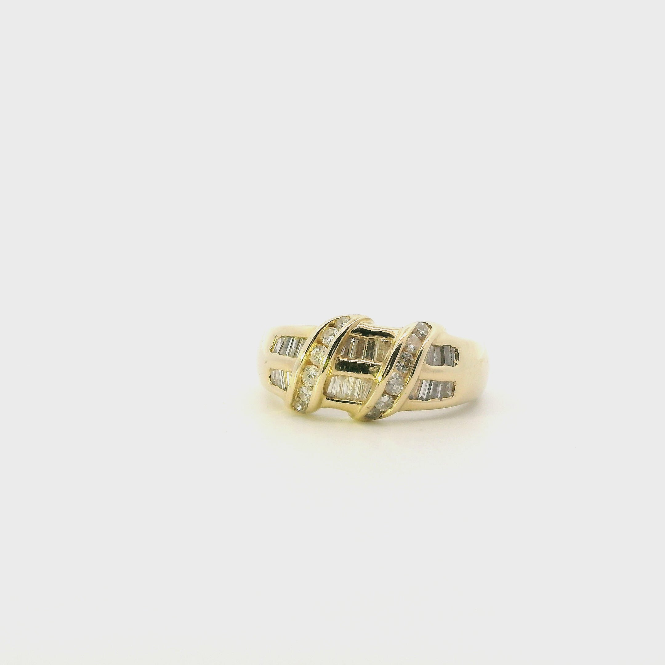 14K Yellow Gold Diamond Ring - 0.36ct