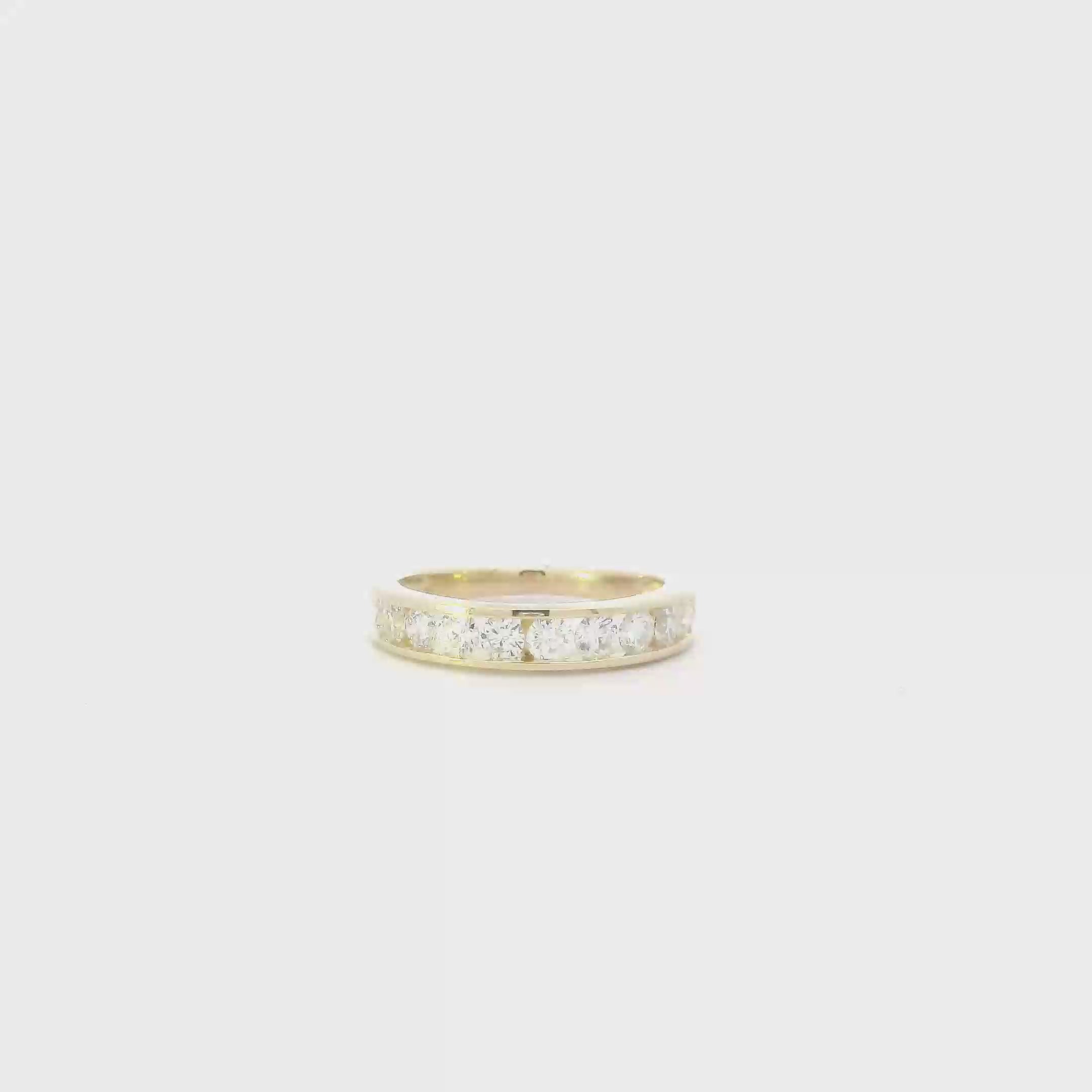 14K Yellow Gold Diamonds Womans Ring - 1.20ct