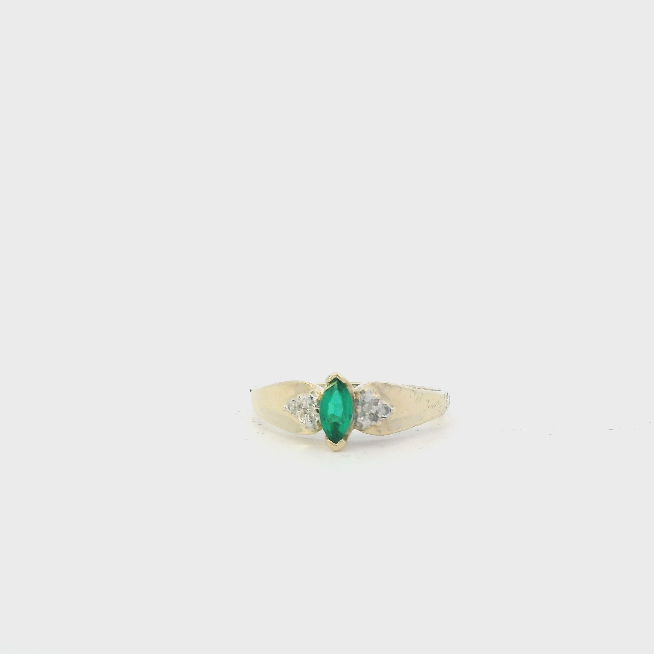 10K Yellow Gold Emerald Women's Ring