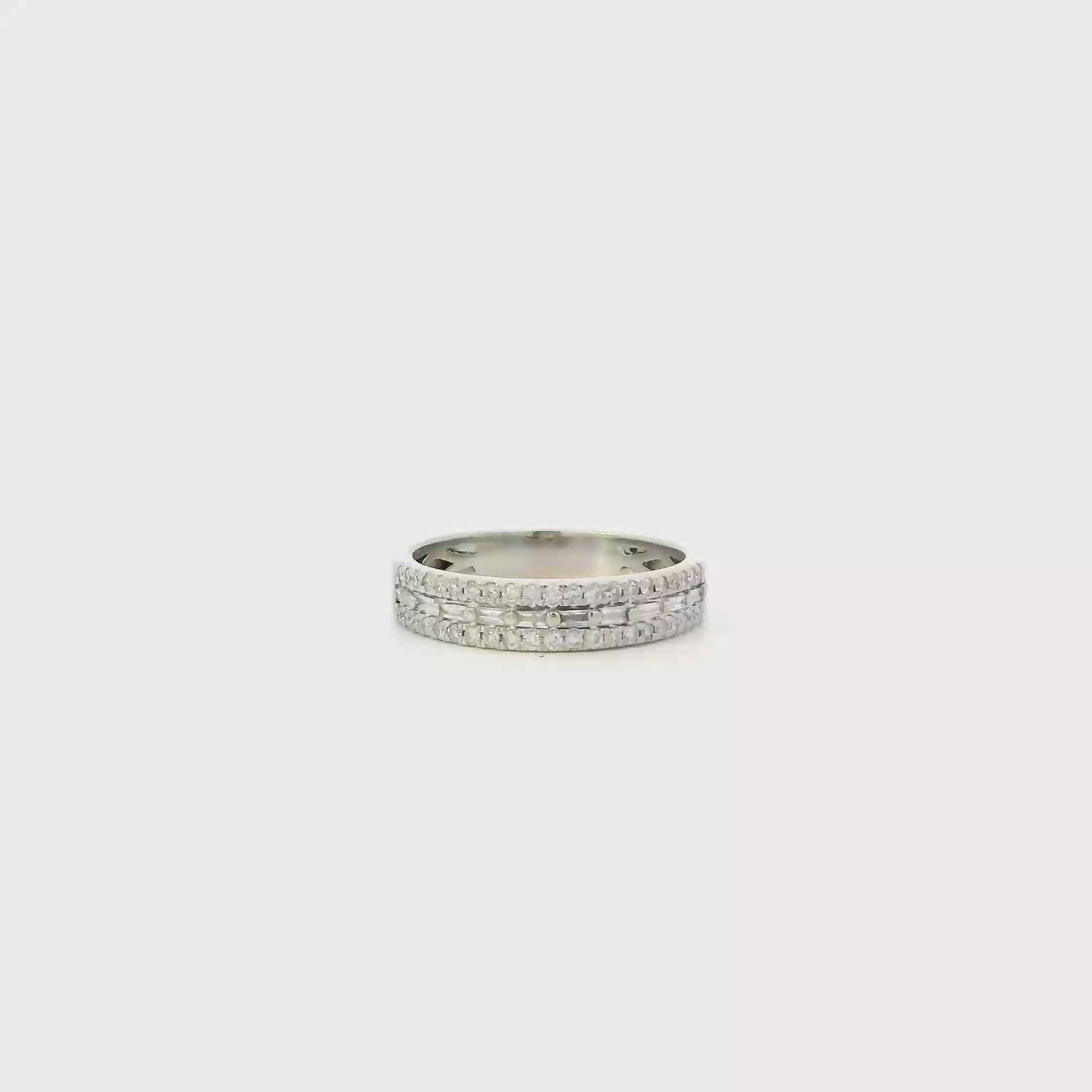 14K White Gold Diamond Women's Ring -0.41ct