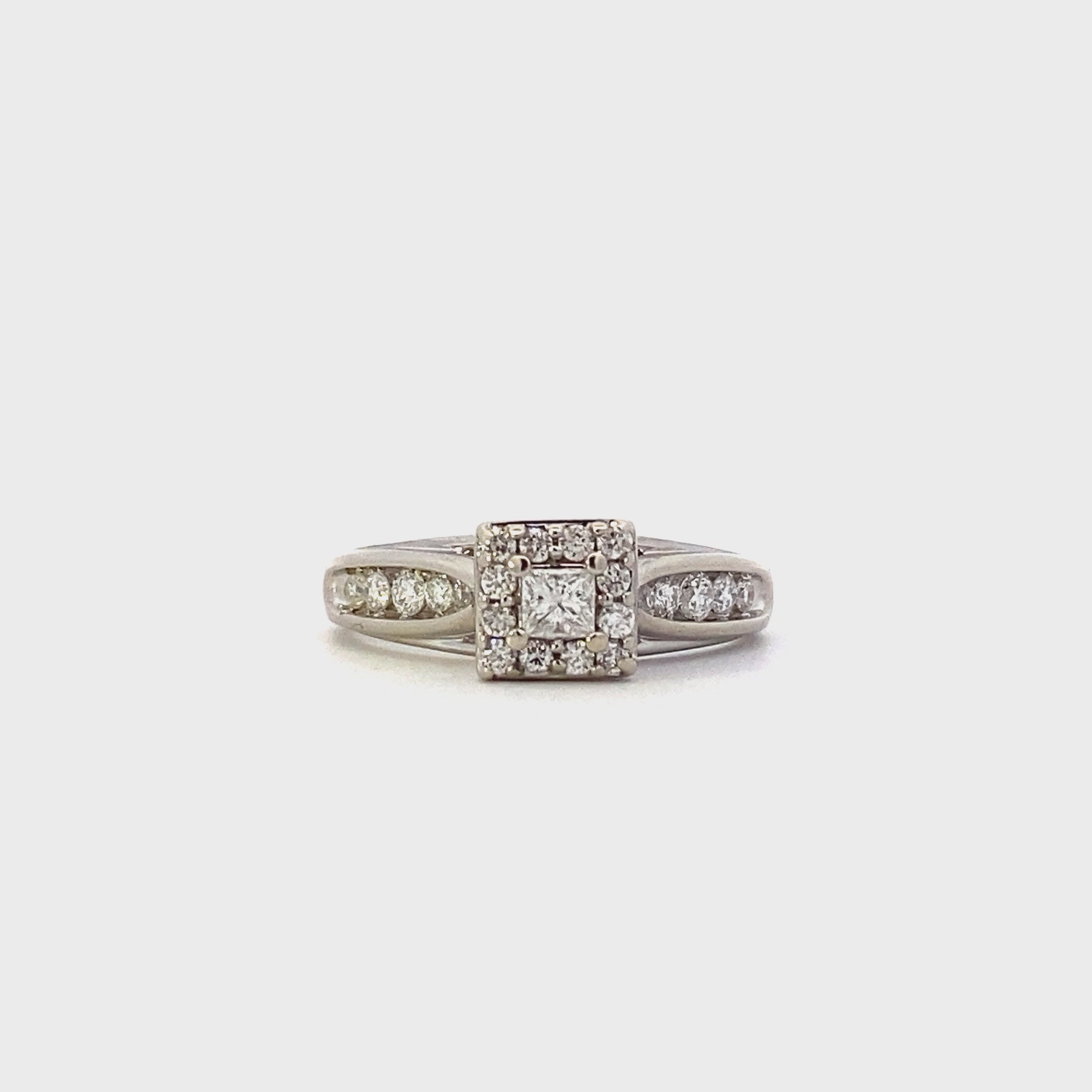 10K White Gold Diamond Ring - 0.44ct