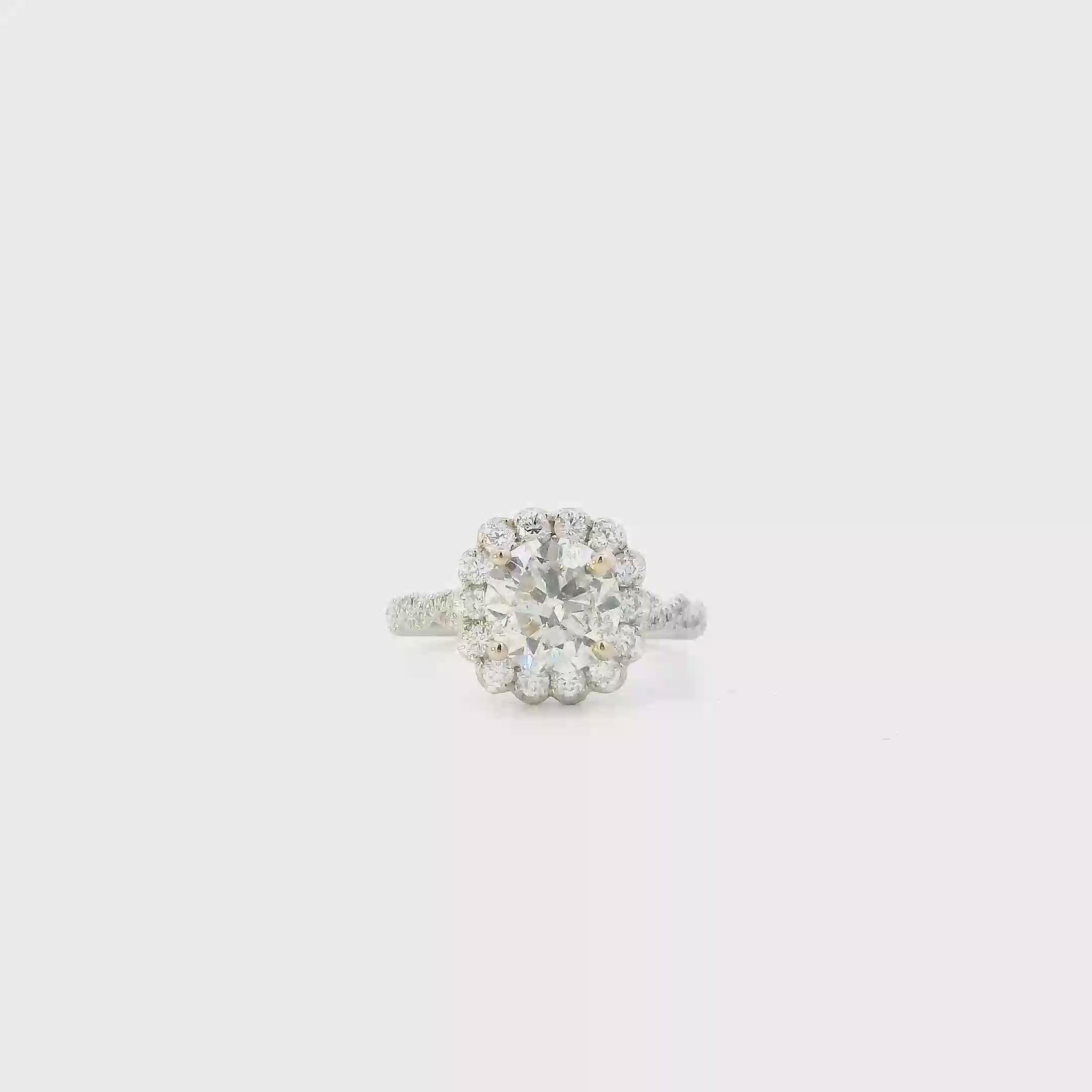 18K White Gold Diamond Women's Ring - 2.12ct