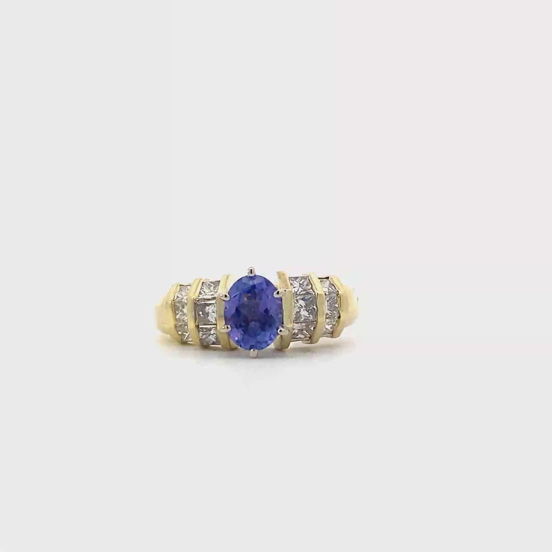 18K Yellow Gold Tanzanite & Diamond Women's Ring - 0.72ct