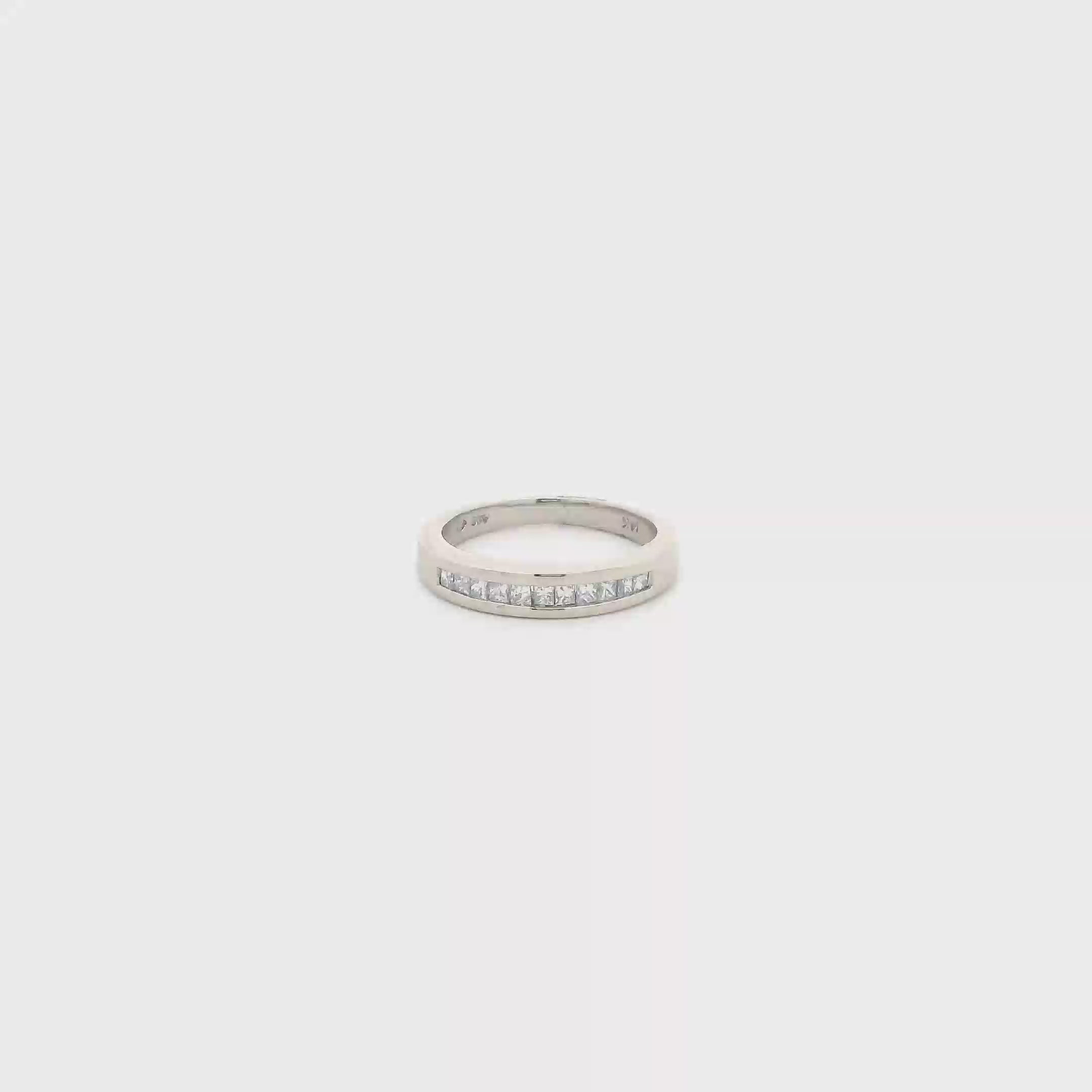 14K White Gold Diamond Women's Ring - 0.26ct